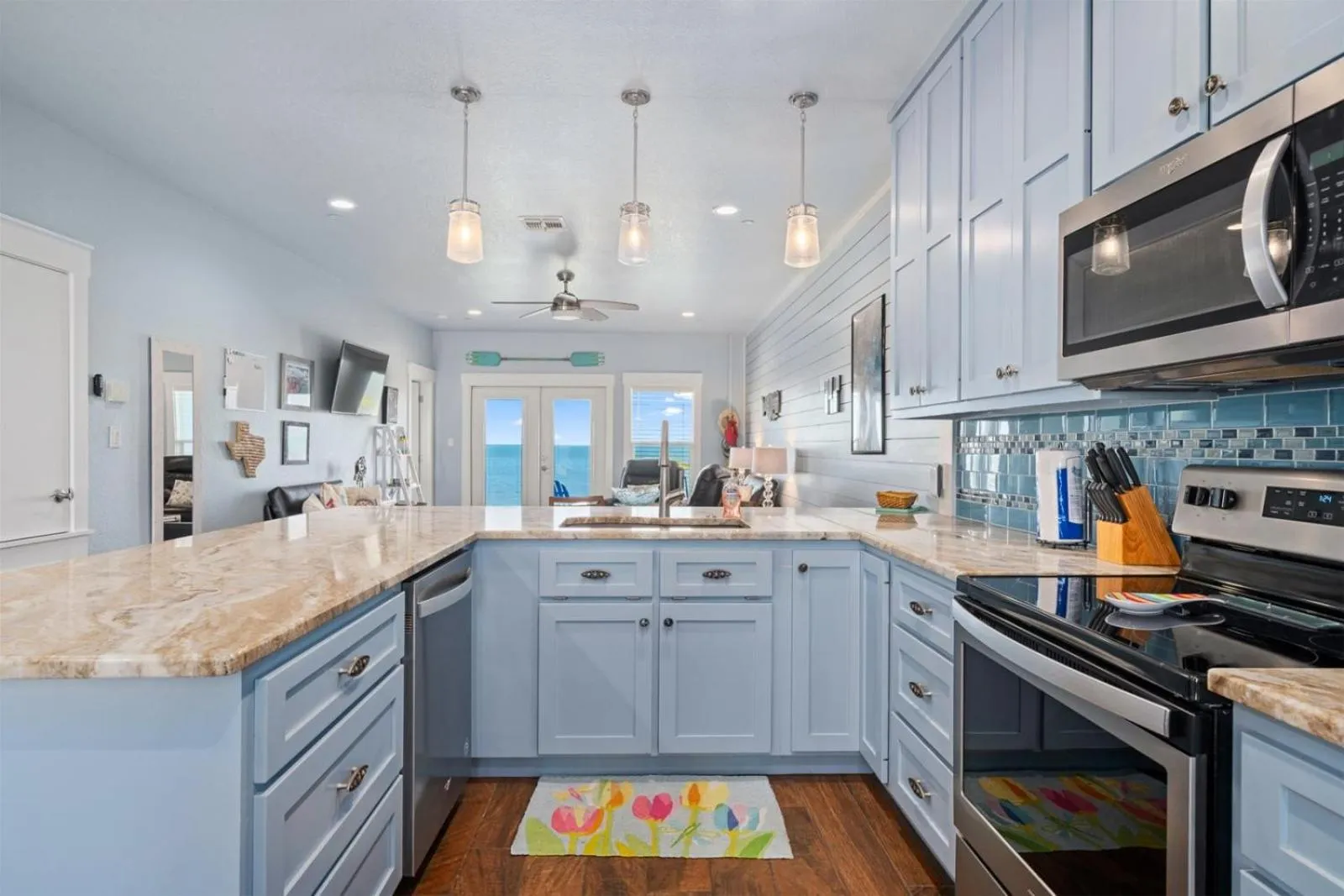 Property building in Bella Costa