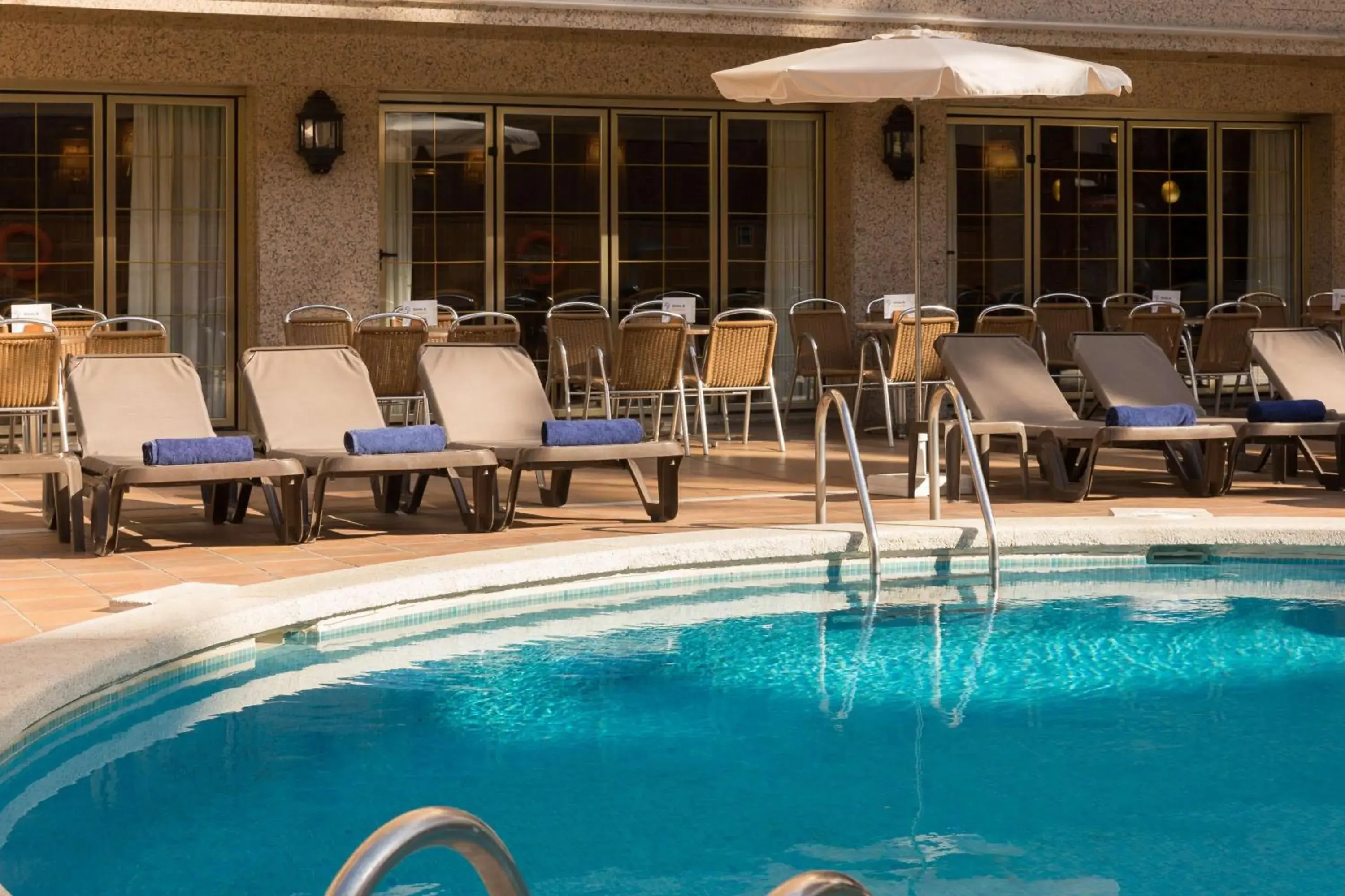 Swimming pool in htop Amaika & SPA 4Sup - Adults Only #htopBliss Swimming pool in htop Amaika & SPA 4Sup - Adults Only #htopBliss