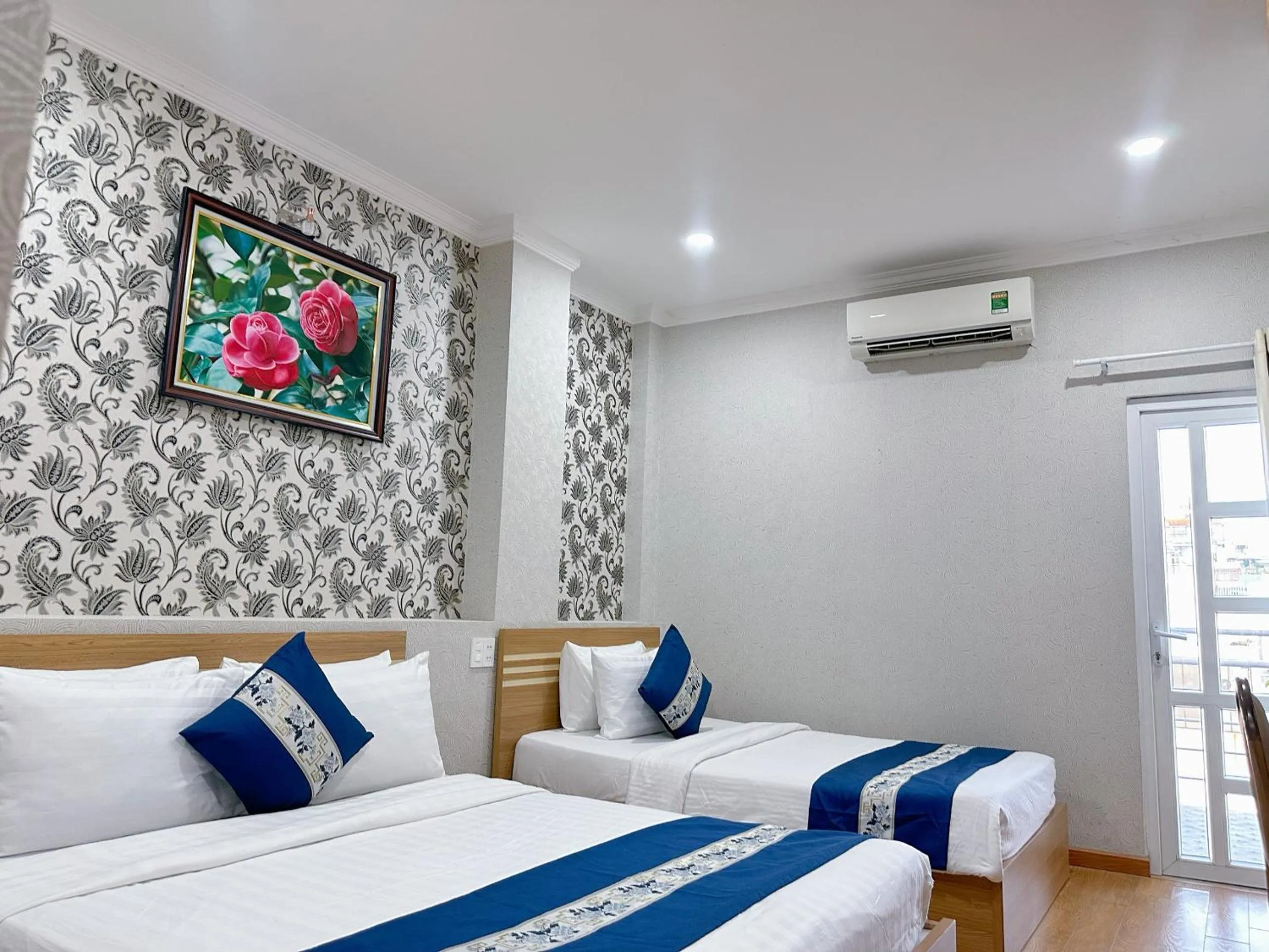 Property building, Bed in Tra My Hotel - SaiGon Center