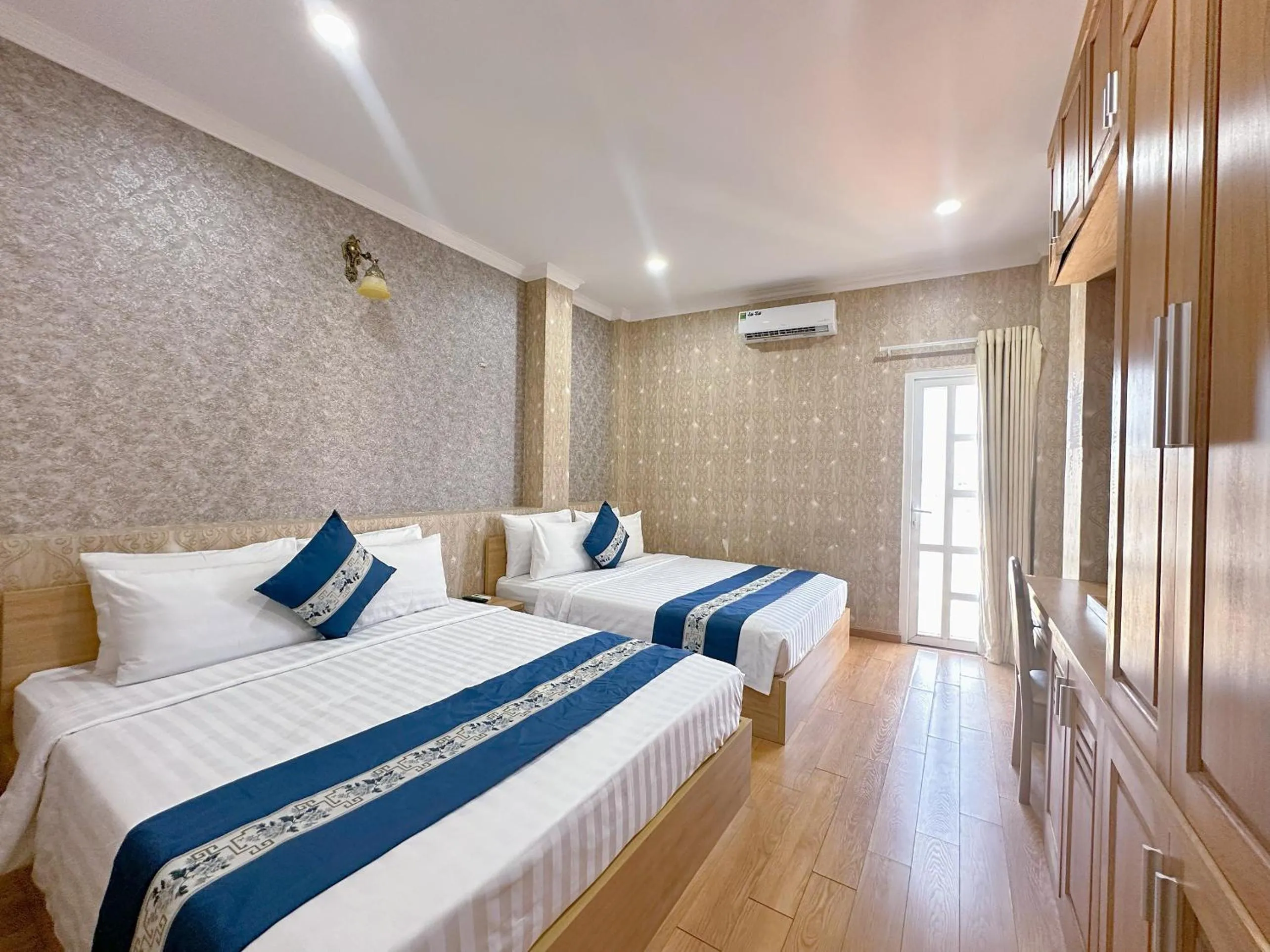 Property building, Bed in Tra My Hotel - SaiGon Center