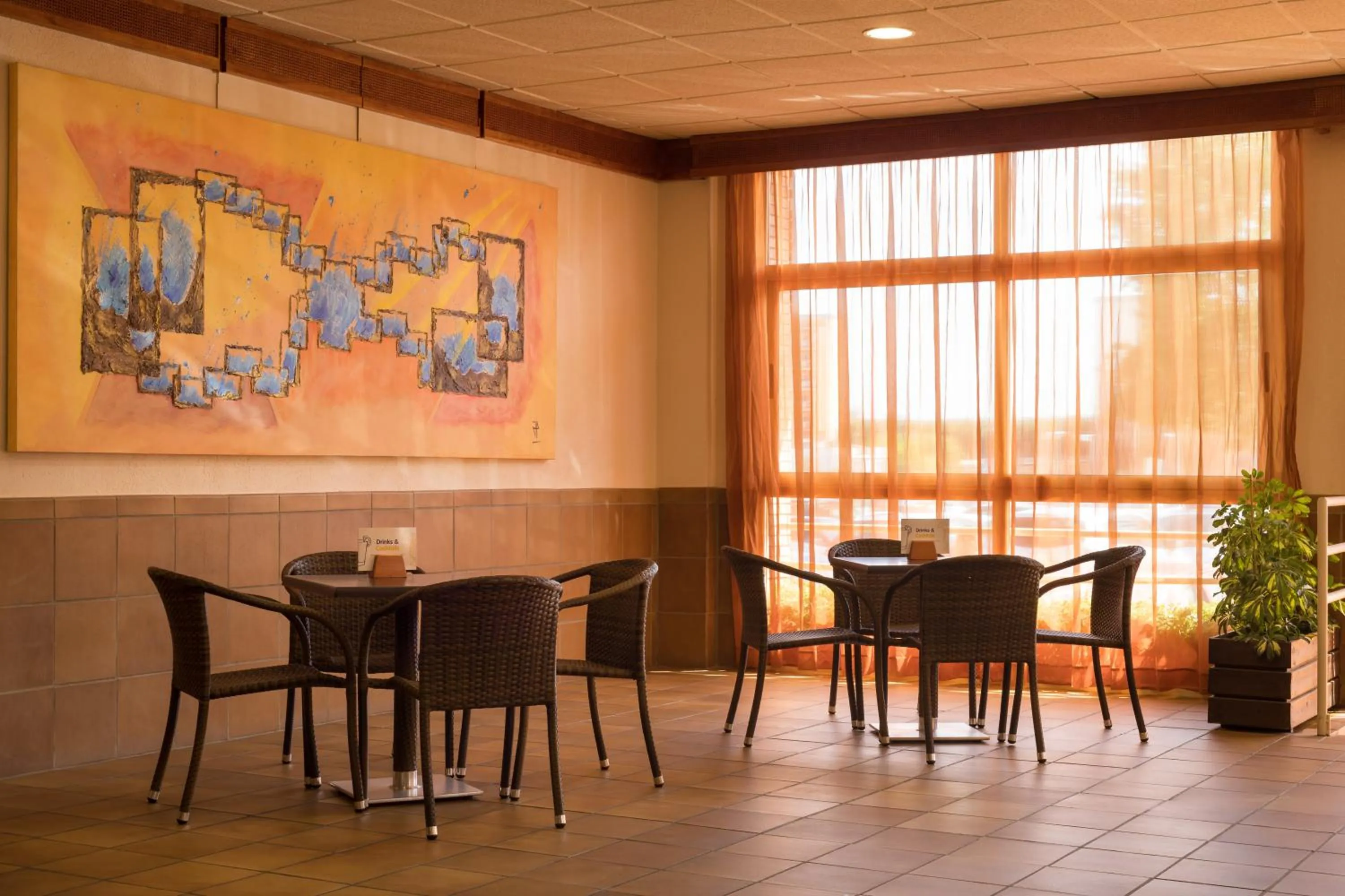 Restaurant/places to eat in htop Royal Sun Suites #htopFun