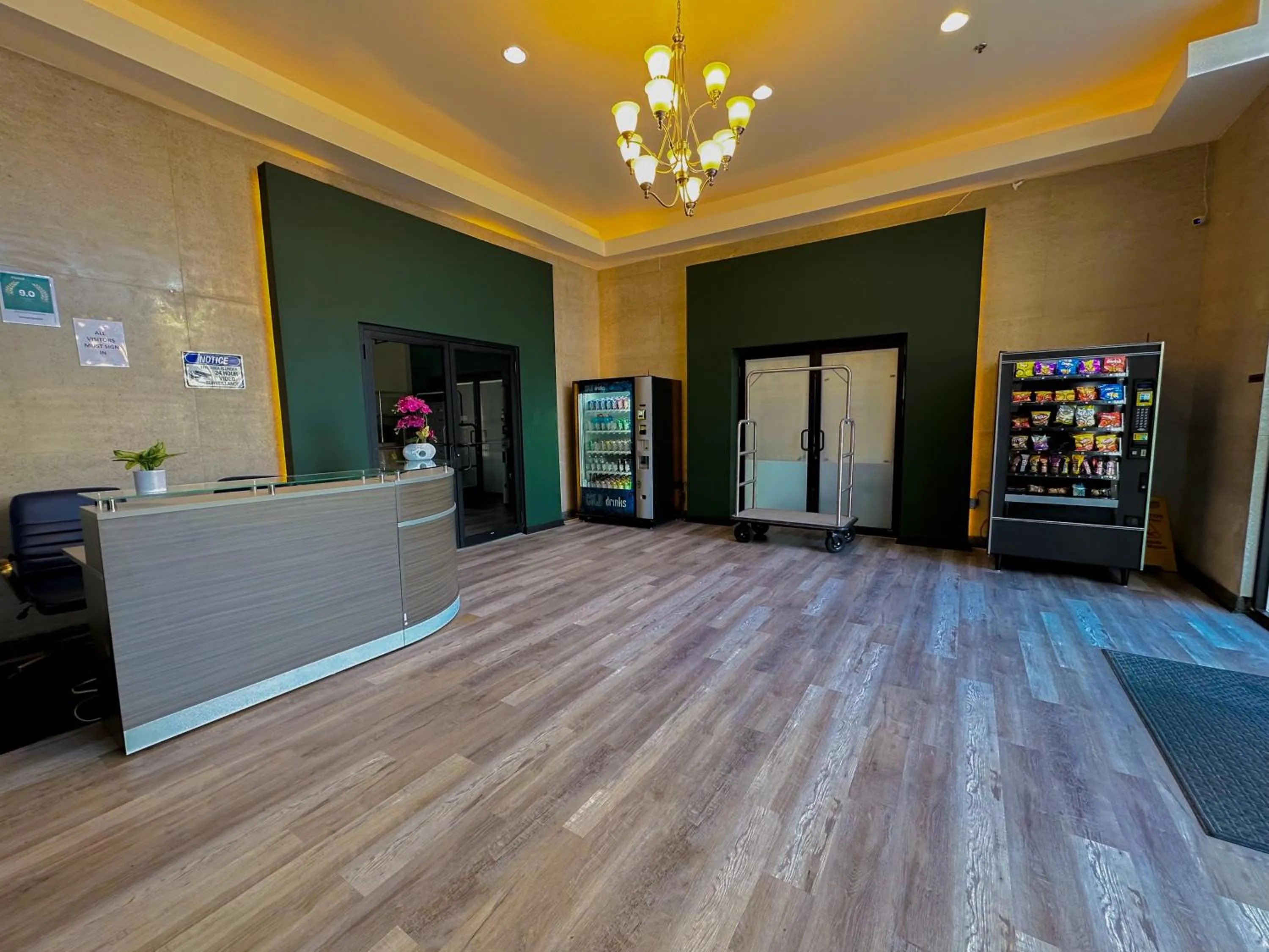 South Loop 2BR Getaway with Smart TVs & Optional Parking Near McCormick Place, Museum Campus & Downtown