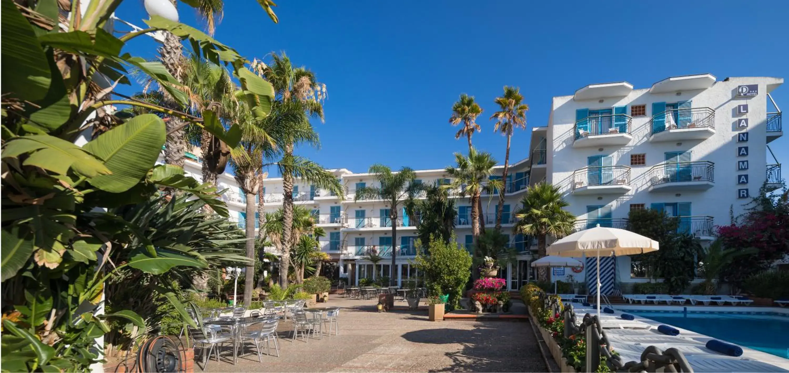 Facade/entrance in htop Planamar #htopEnjoy Facade/entrance in htop Planamar #htopEnjoy