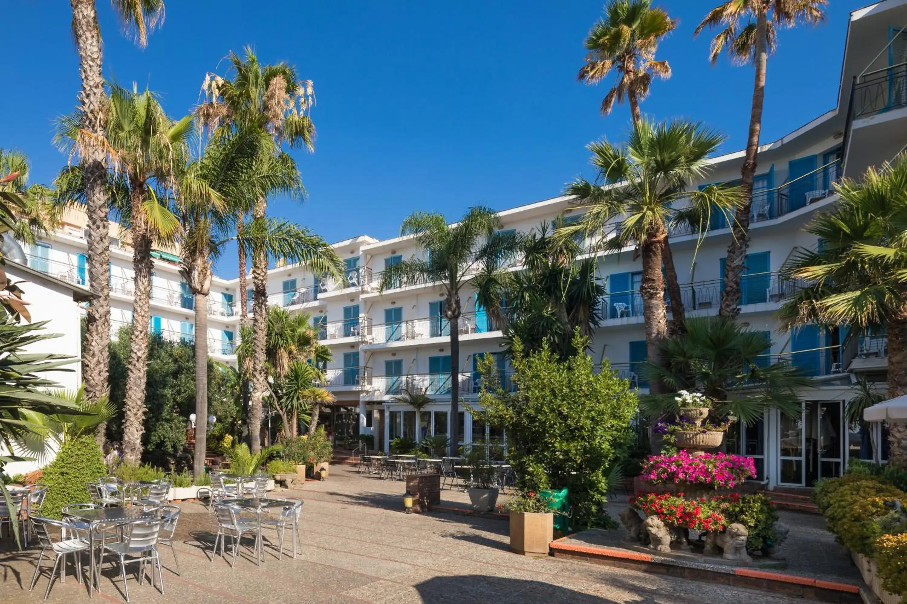 Property building in htop Planamar #htopEnjoy Property building in htop Planamar #htopEnjoy