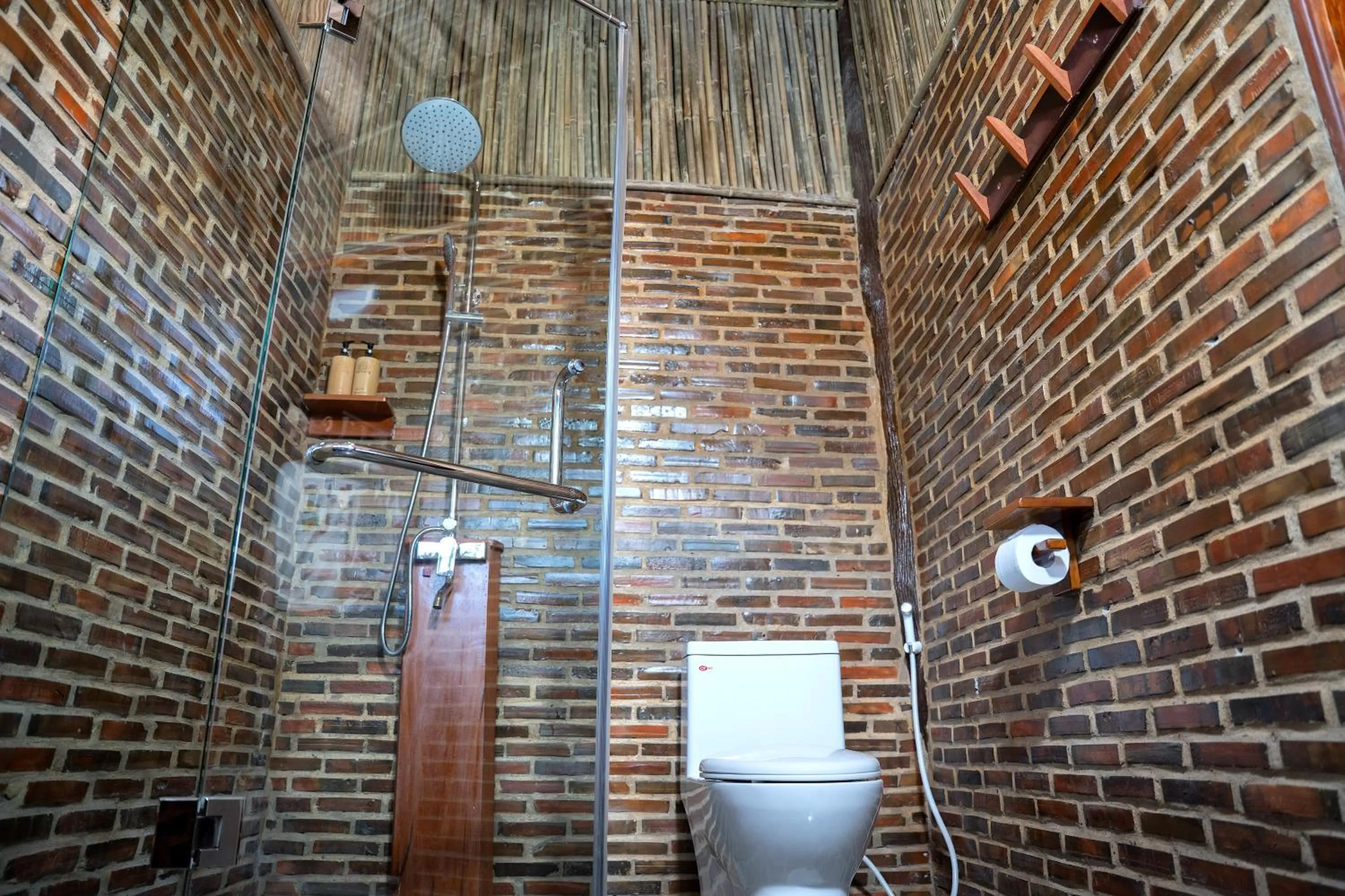 Bathroom in Vamxang Rustic Home