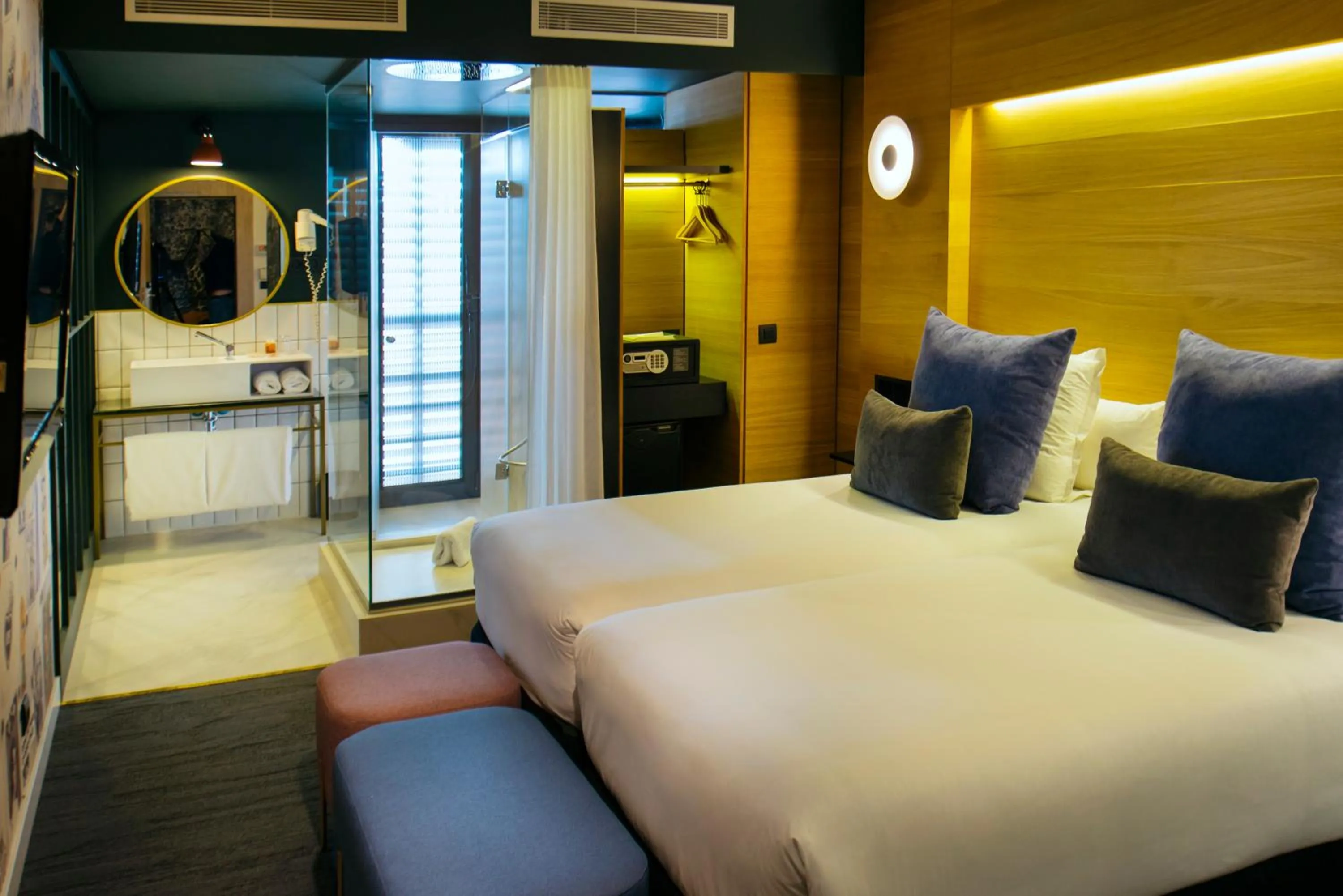 Bed in Hotel Mirador de Chamartín