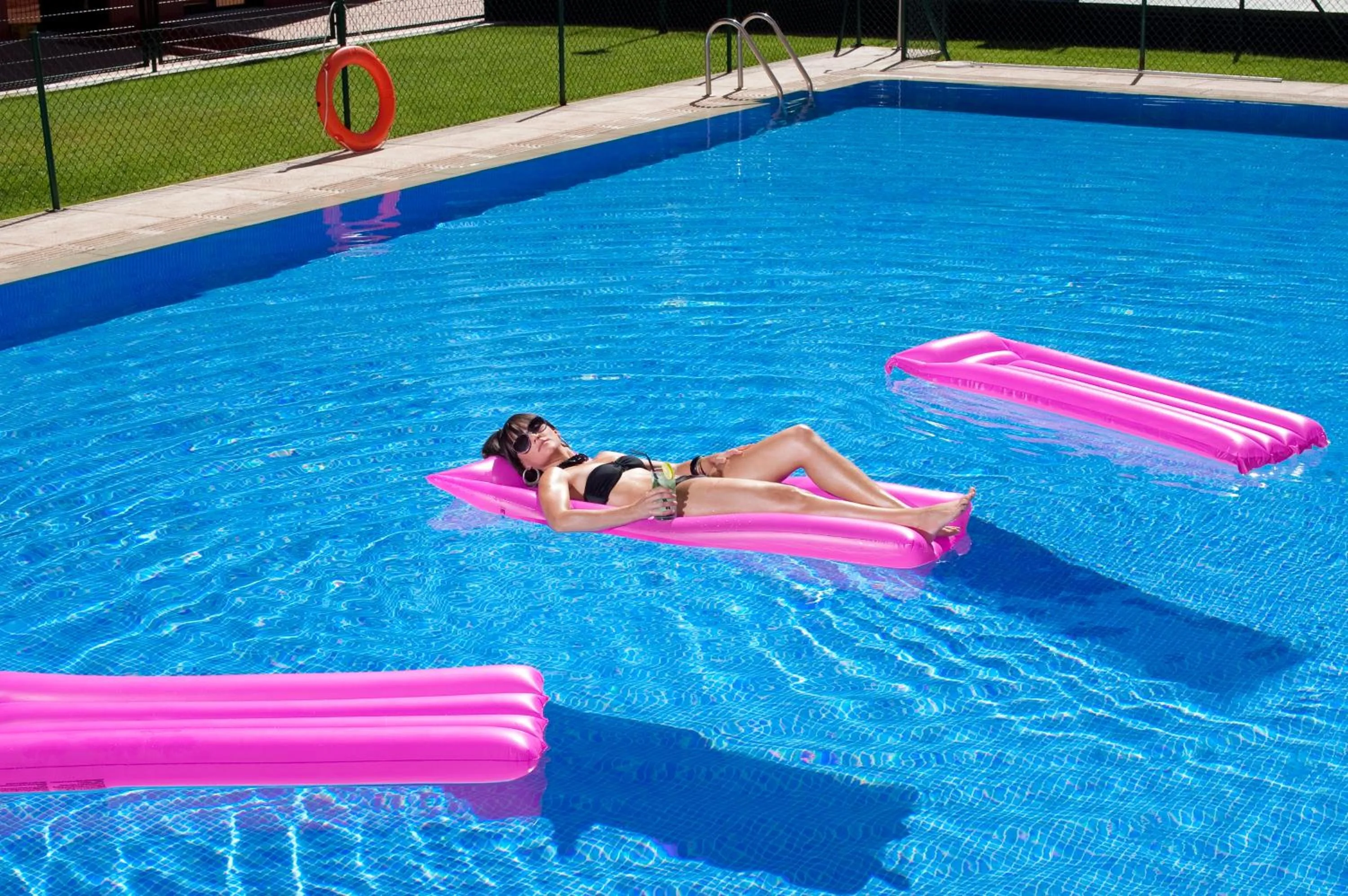 Swimming pool in Hotel Mirador de Chamartín