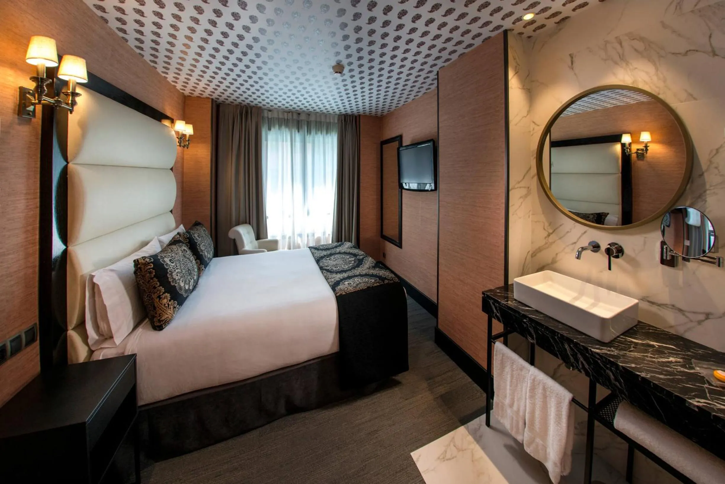 Bed in Hotel Mirador de Chamartín