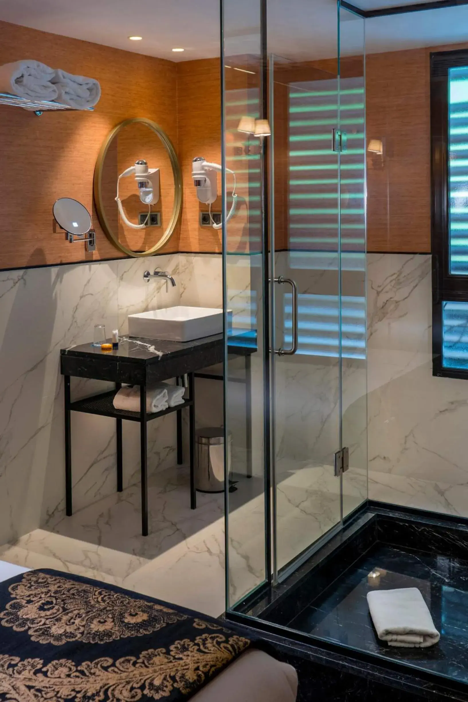 Bathroom in Hotel Mirador de Chamartín Bathroom in Hotel Mirador de Chamartín