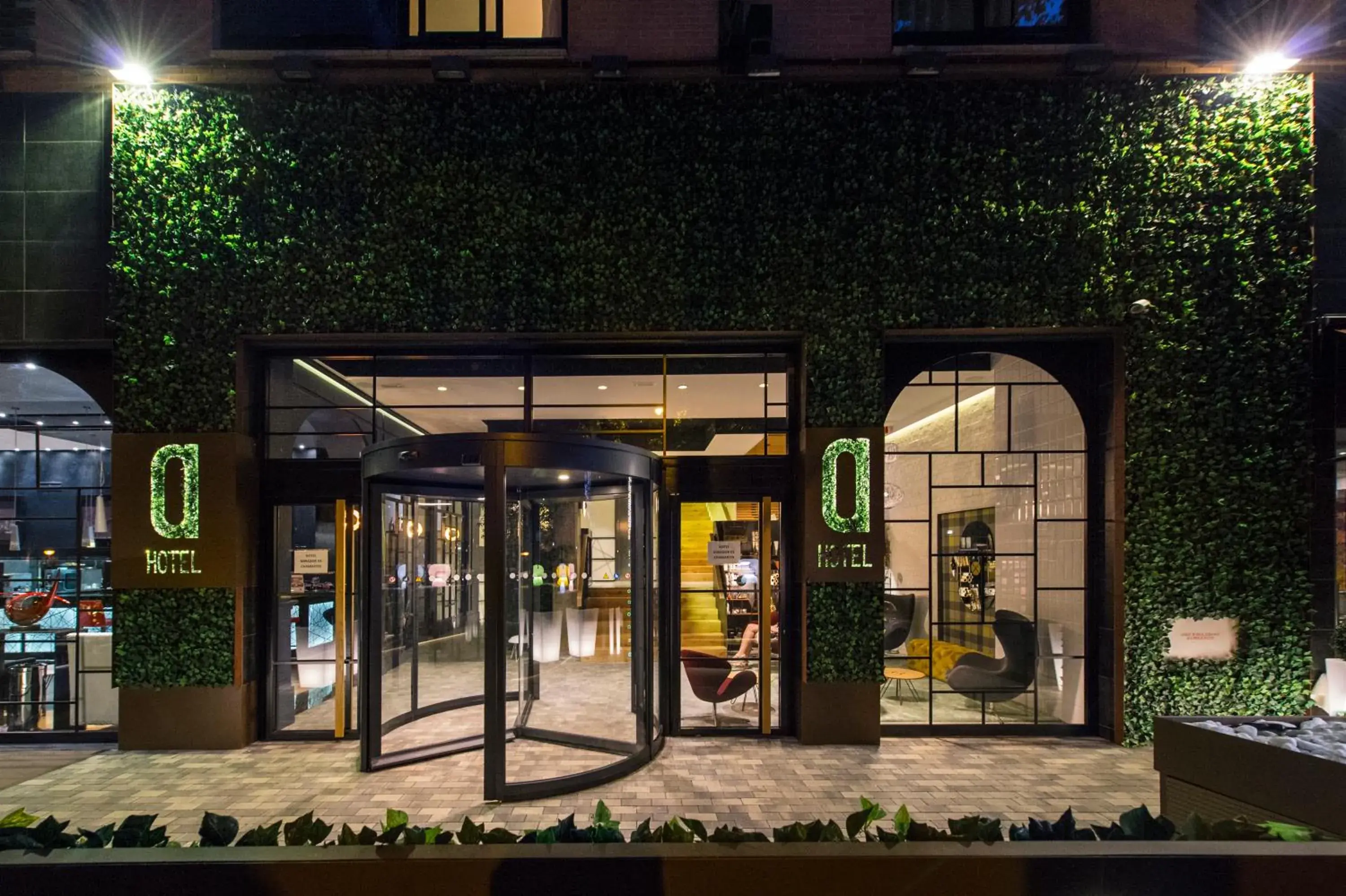 Facade/entrance in Hotel Mirador de Chamartín Facade/entrance in Hotel Mirador de Chamartín