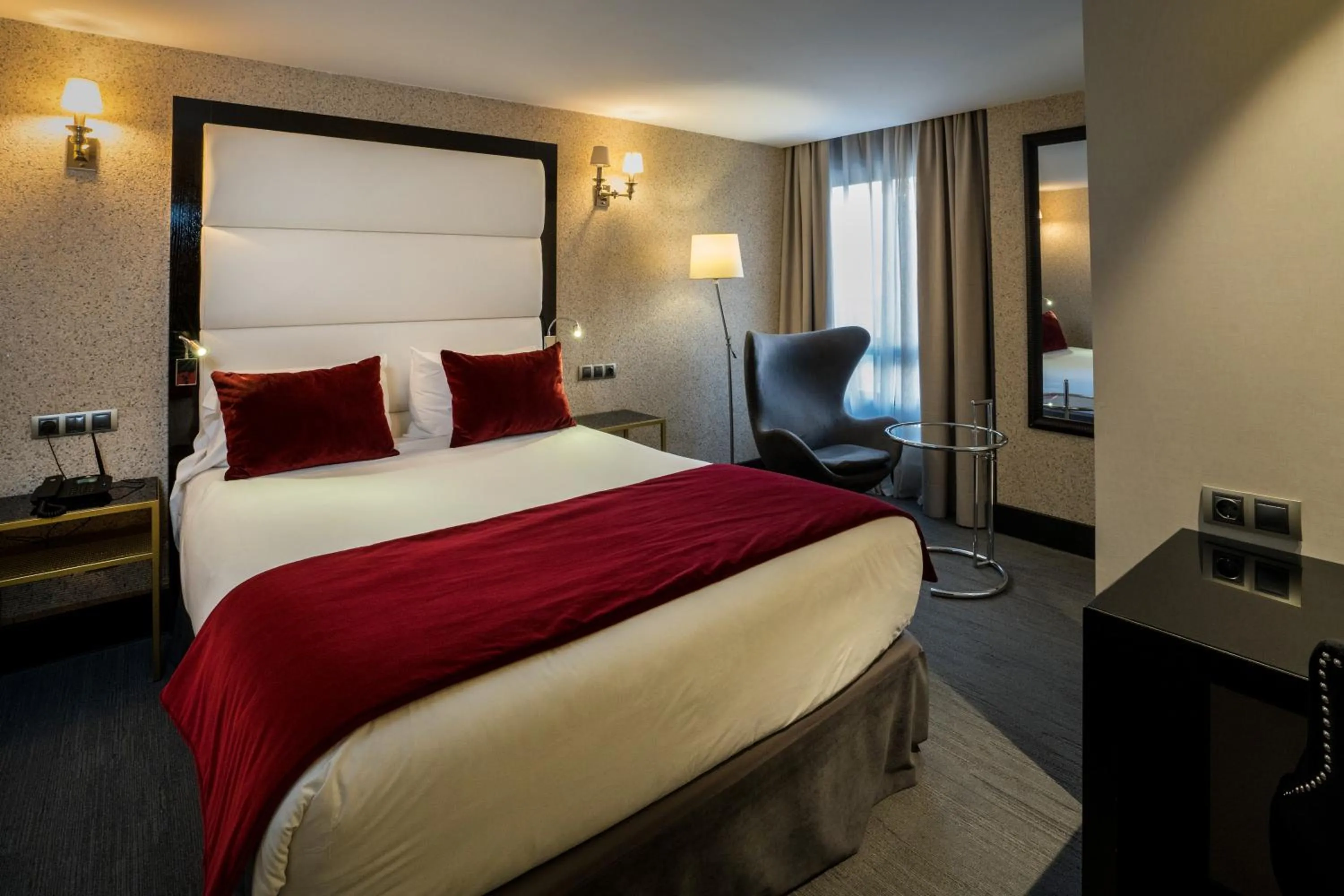 Photo of the whole room, Bed in Hotel Mirador de Chamartín