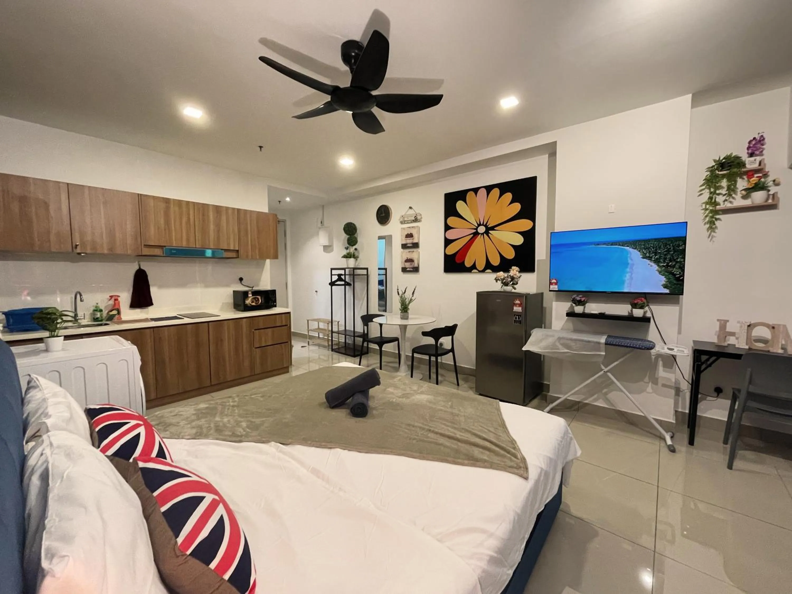 TV and multimedia in Pacific Tower Petaling Jaya Near Jaya One, University Malaya, Columbia Hospital By My Homez