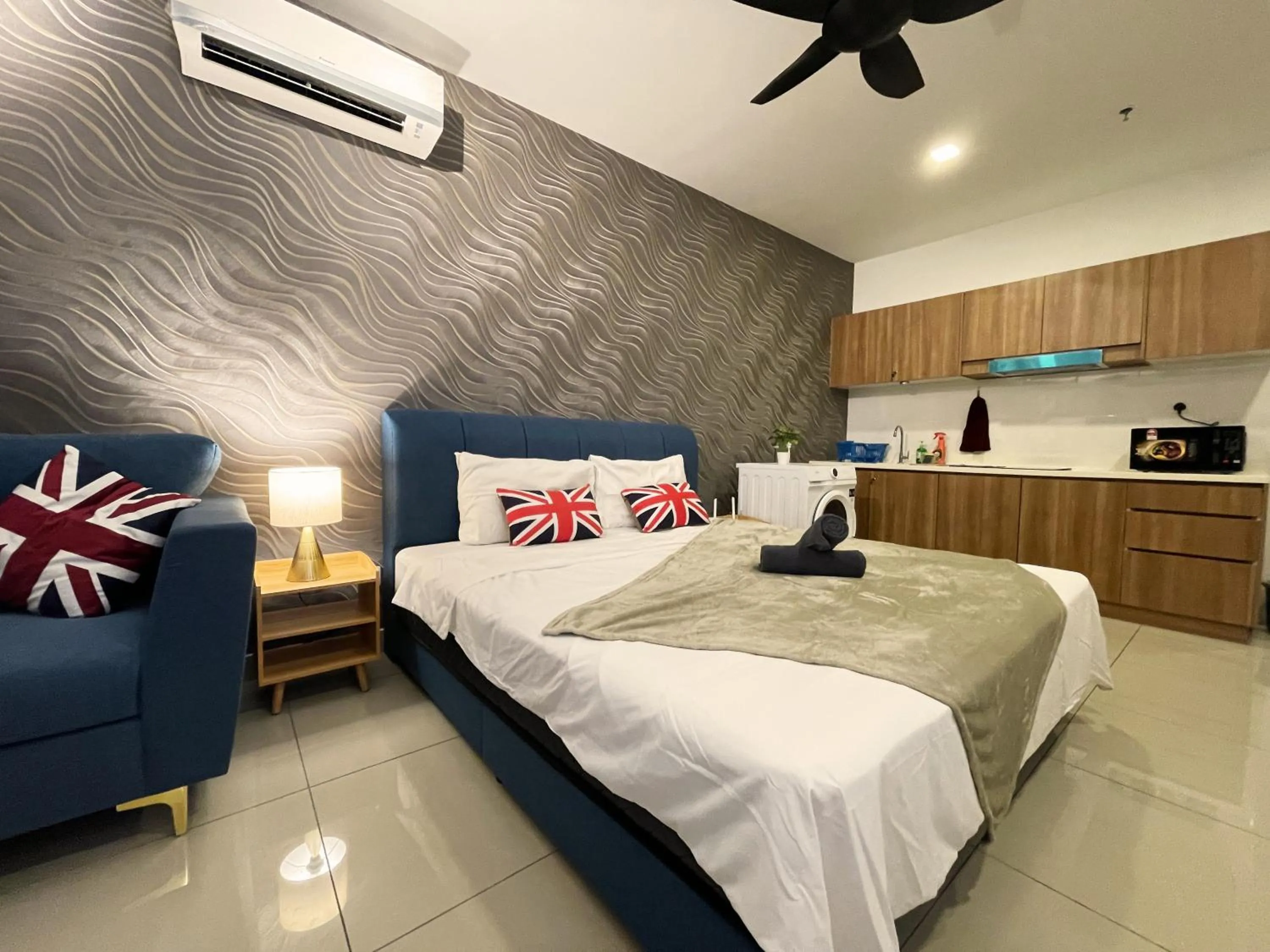 Bed in Pacific Tower Petaling Jaya Near Jaya One, University Malaya, Columbia Hospital By My Homez