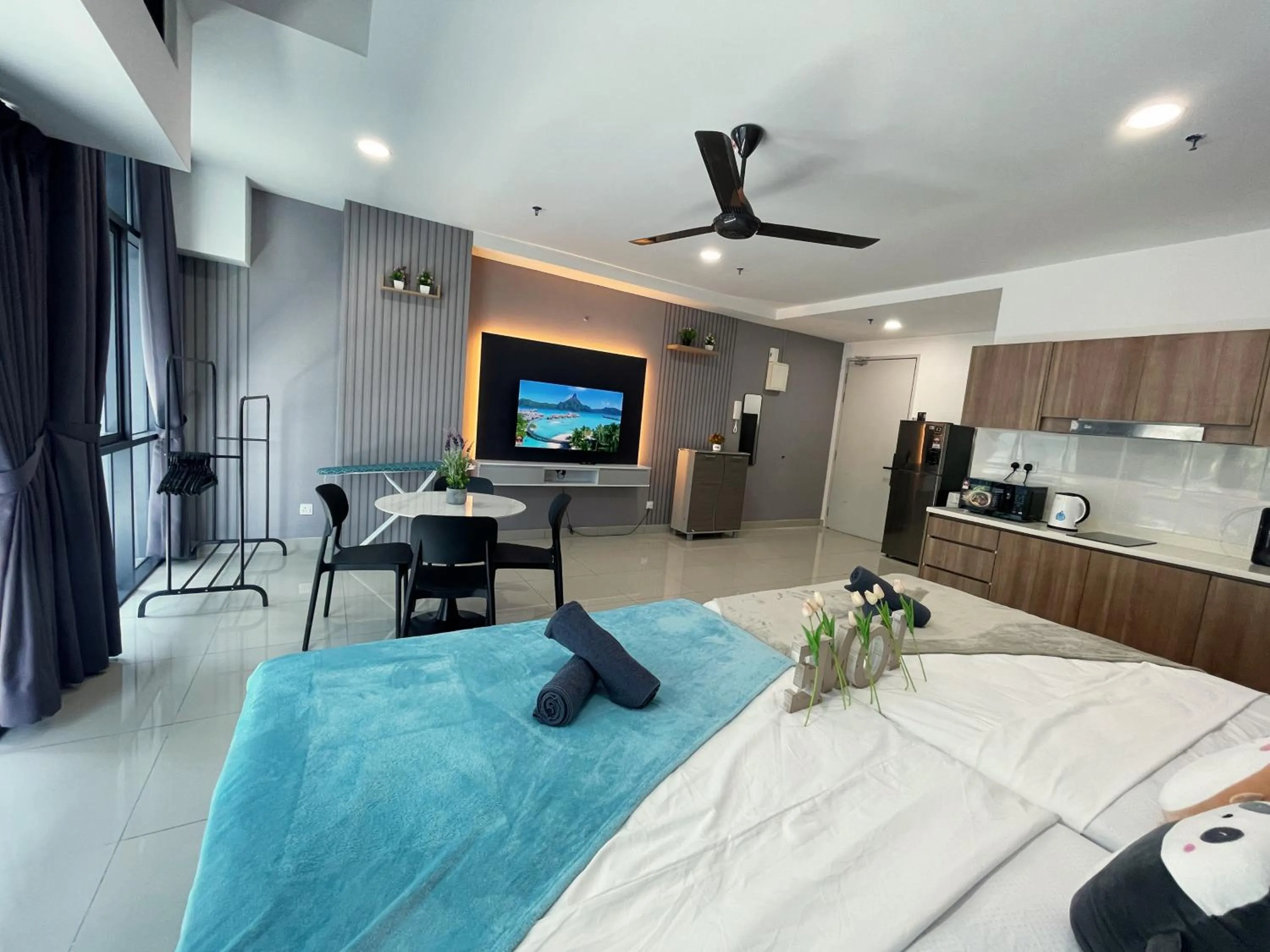 Bed in Pacific Tower Petaling Jaya Near Jaya One, University Malaya, Columbia Hospital By My Homez