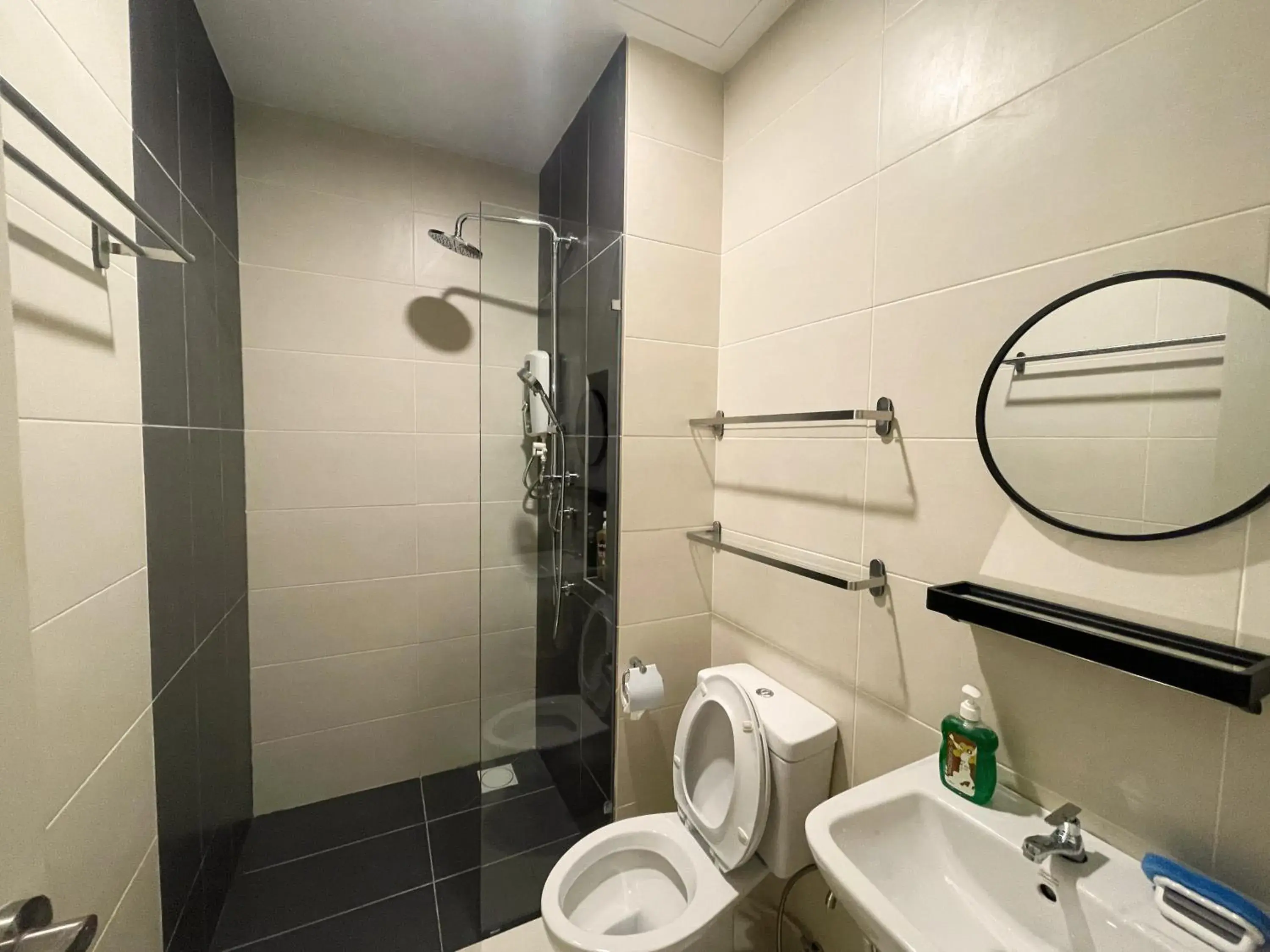 Shower in Pacific Tower Petaling Jaya Near Jaya One, University Malaya, Columbia Hospital By My Homez Shower in Pacific Tower Petaling Jaya Near Jaya One, University Malaya, Columbia Hospital By My Homez