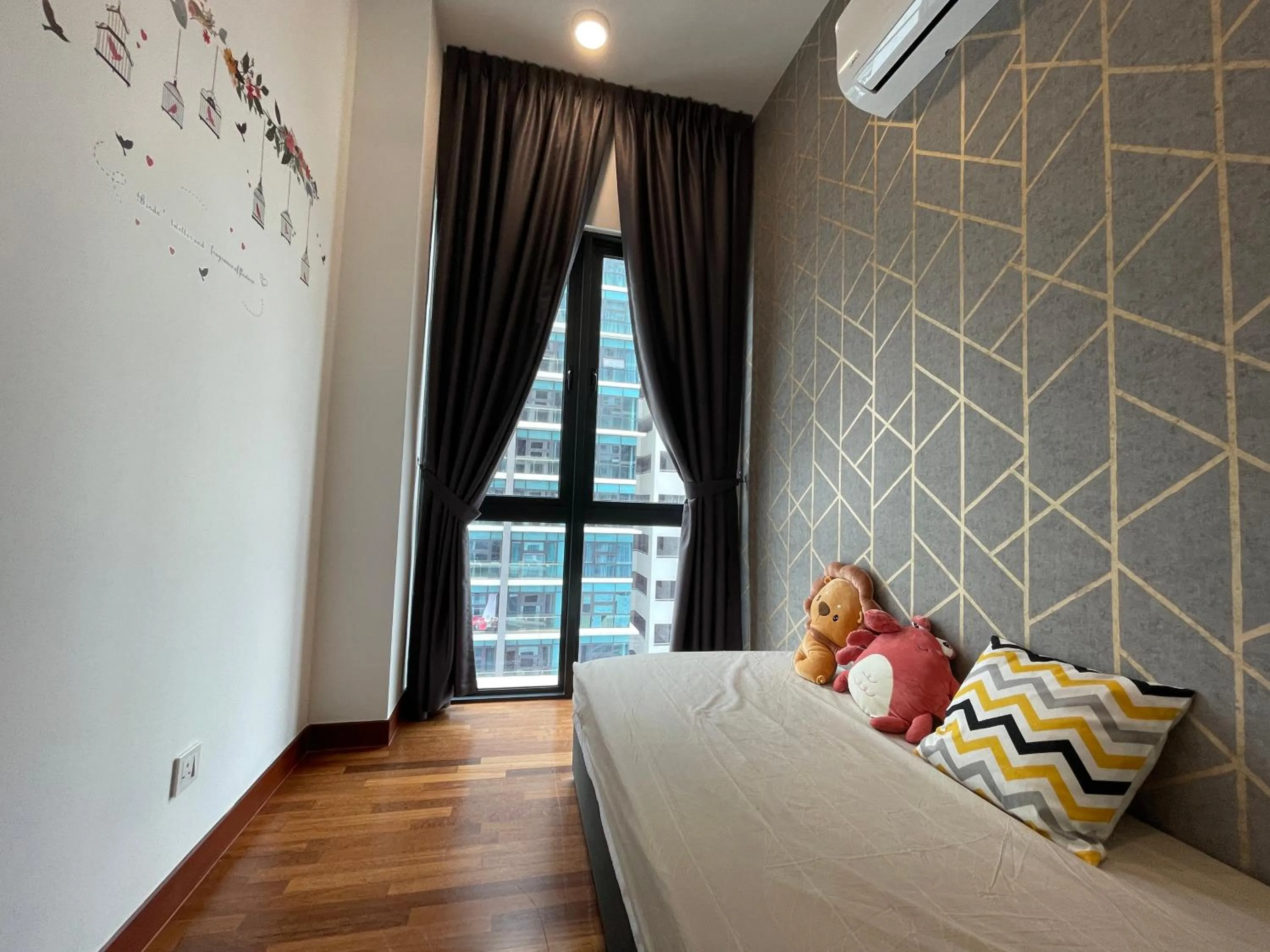 Bed in Pacific Tower Petaling Jaya Near Jaya One, University Malaya, Columbia Hospital By My Homez