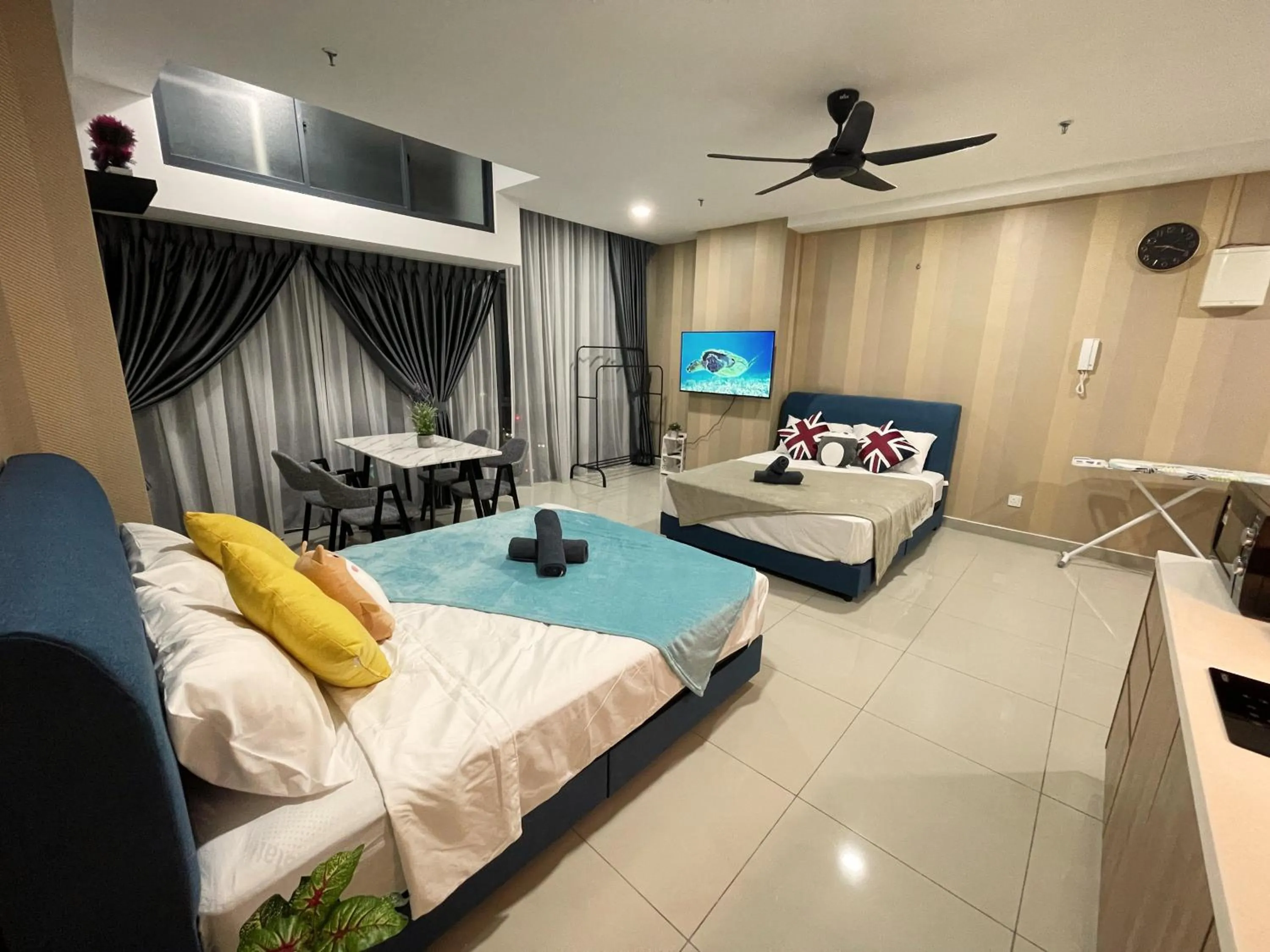 Communal lounge/ TV room, Bed in Pacific Tower Petaling Jaya Near Jaya One, University Malaya, Columbia Hospital By My Homez