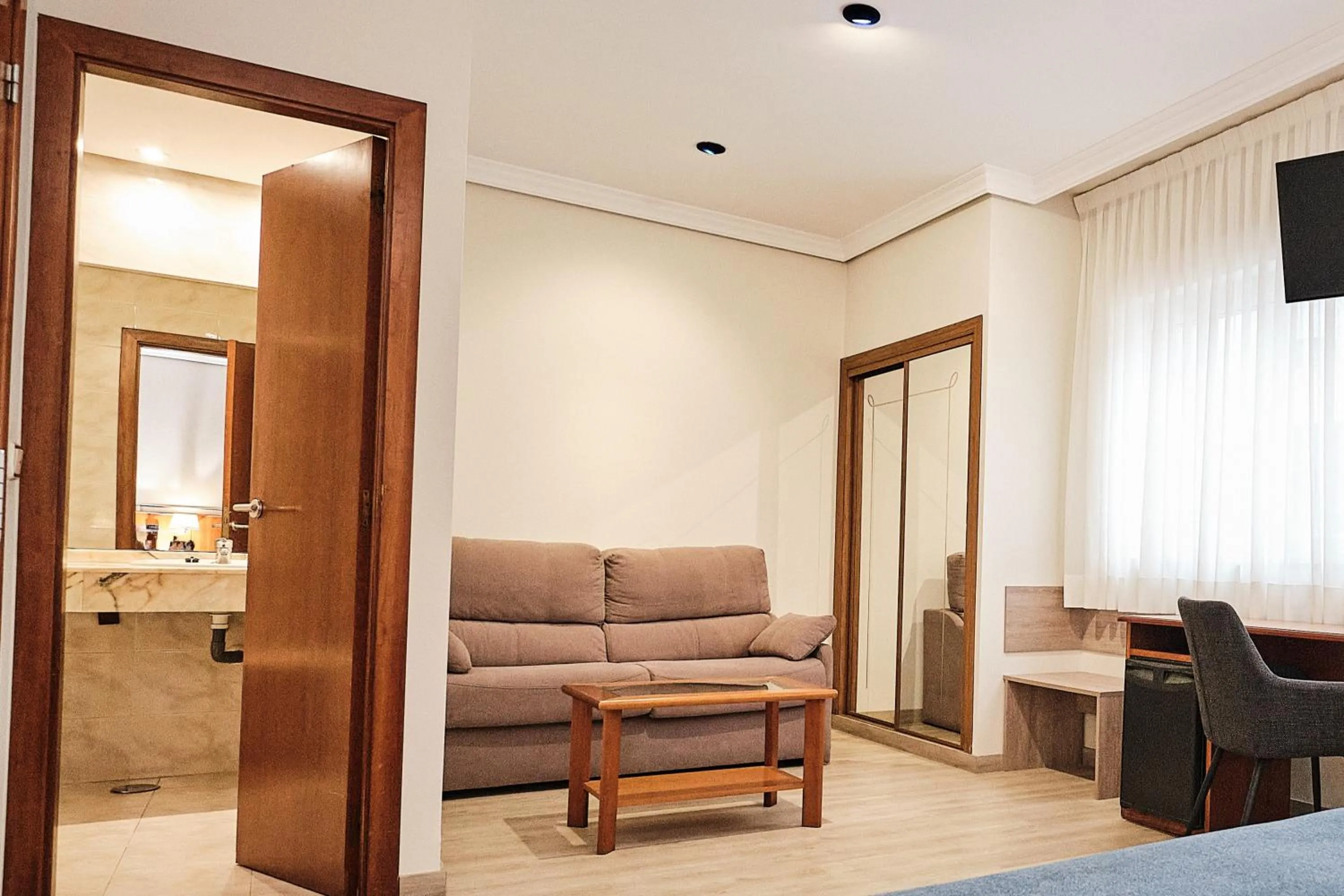 TV and multimedia in Hotel Ciudad de Compostela