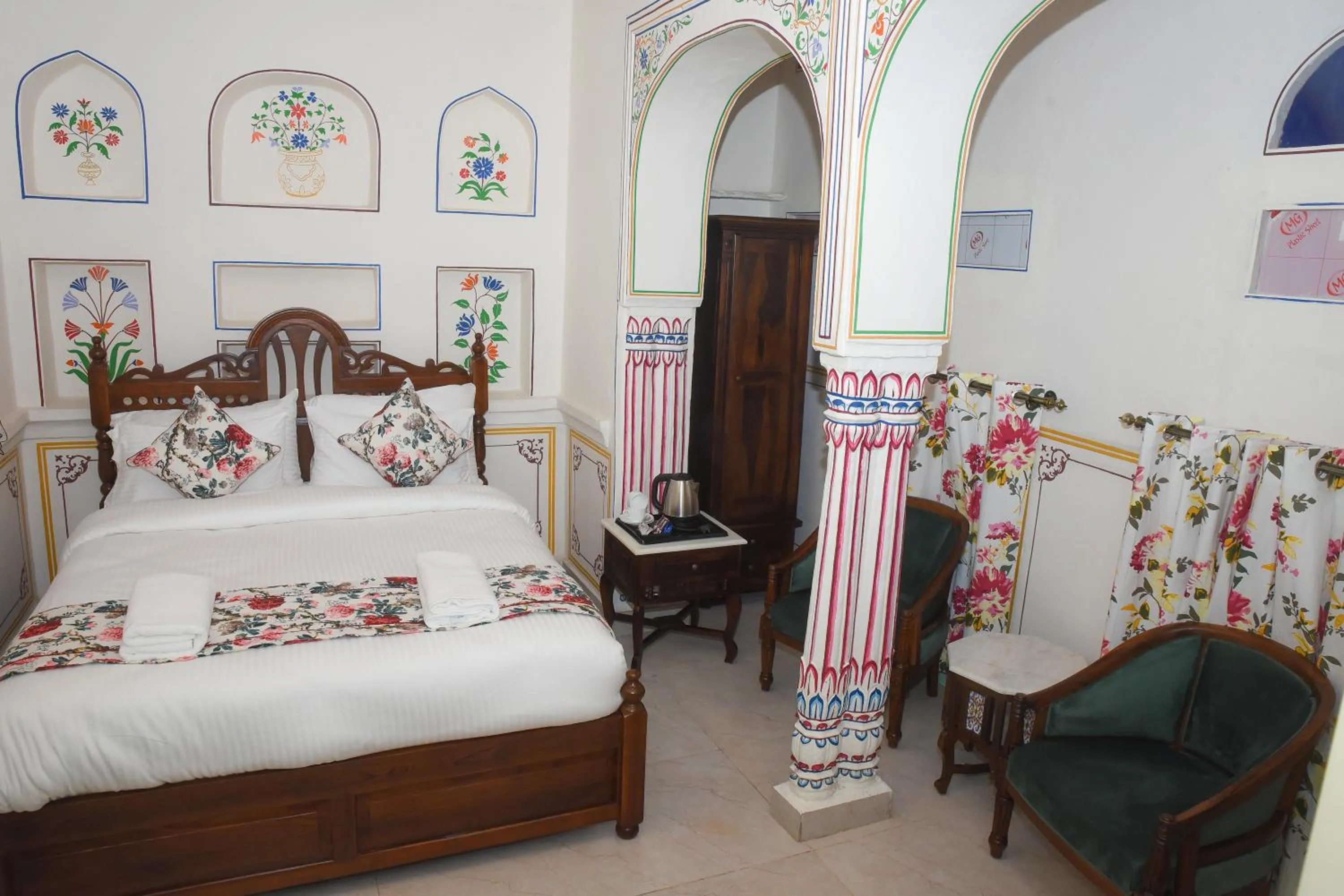 Bed in KothiPushkar