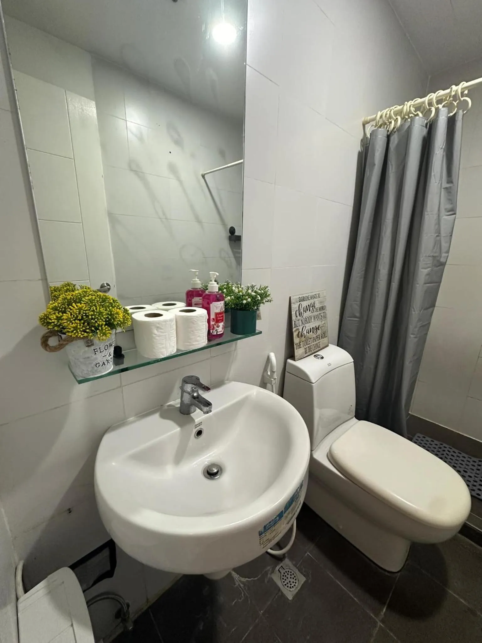 Cozy Place with City View at Greenbelt Makati