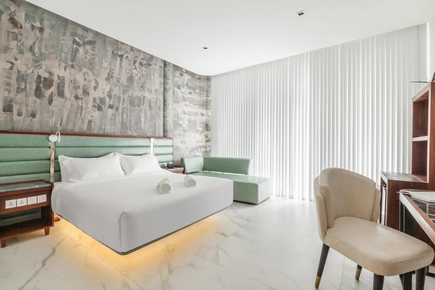 Bed in Enjoy boutique