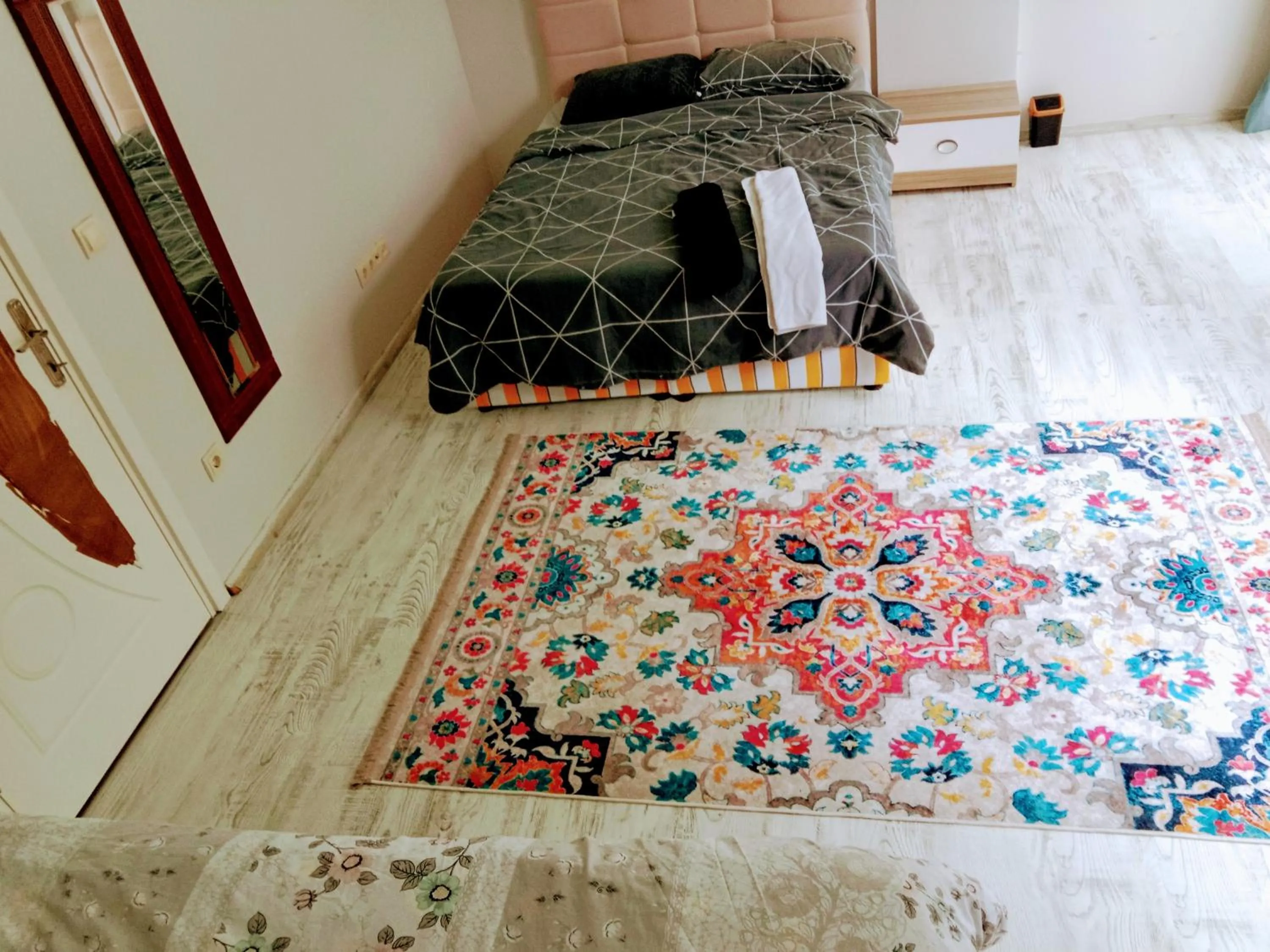 Bed in Ahmet teacher's villa, 6 minutes from the airport
