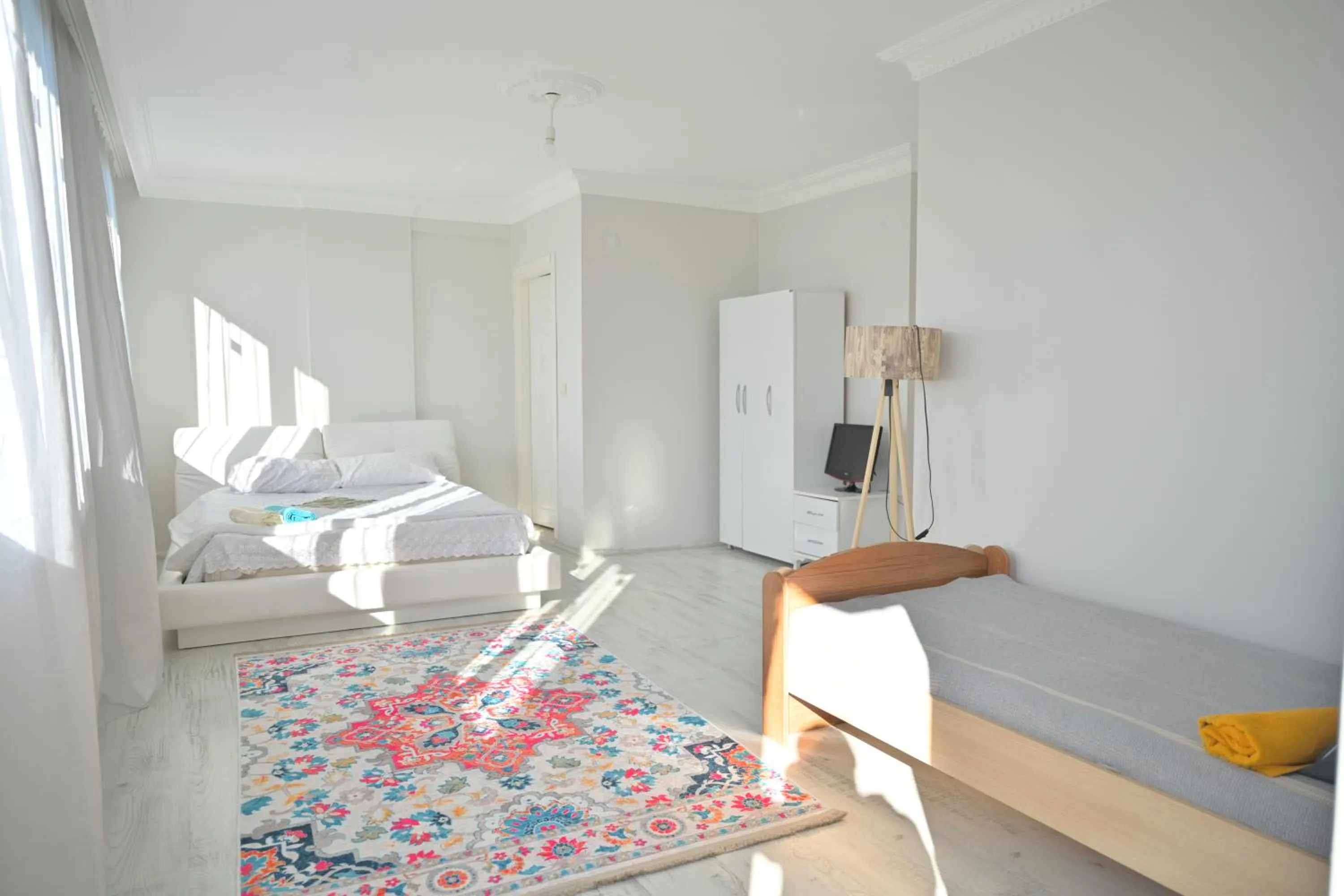 Bed in Ahmet teacher's villa, 6 minutes from the airport