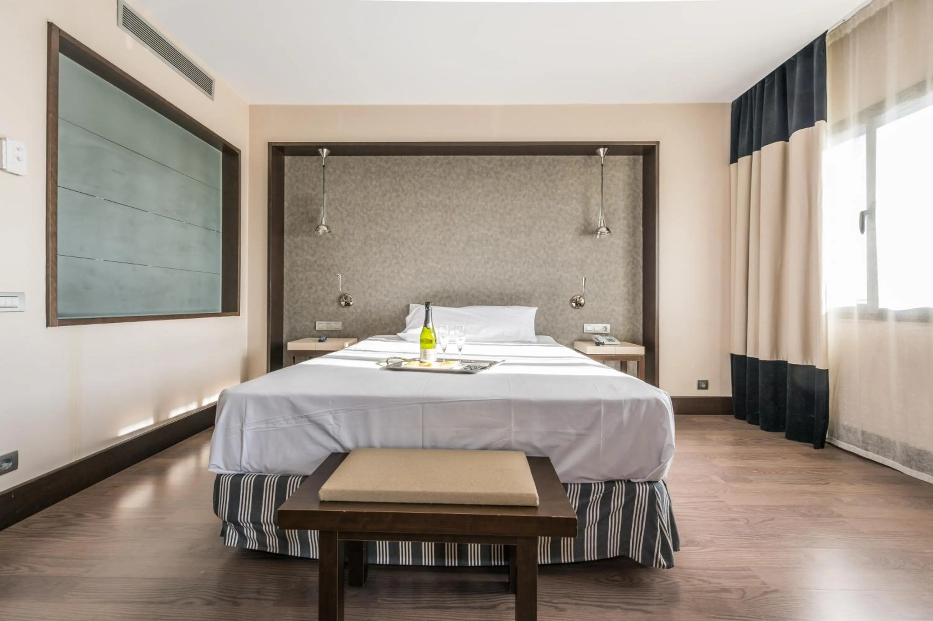 Decorative detail, Bed in Hotel Mercader