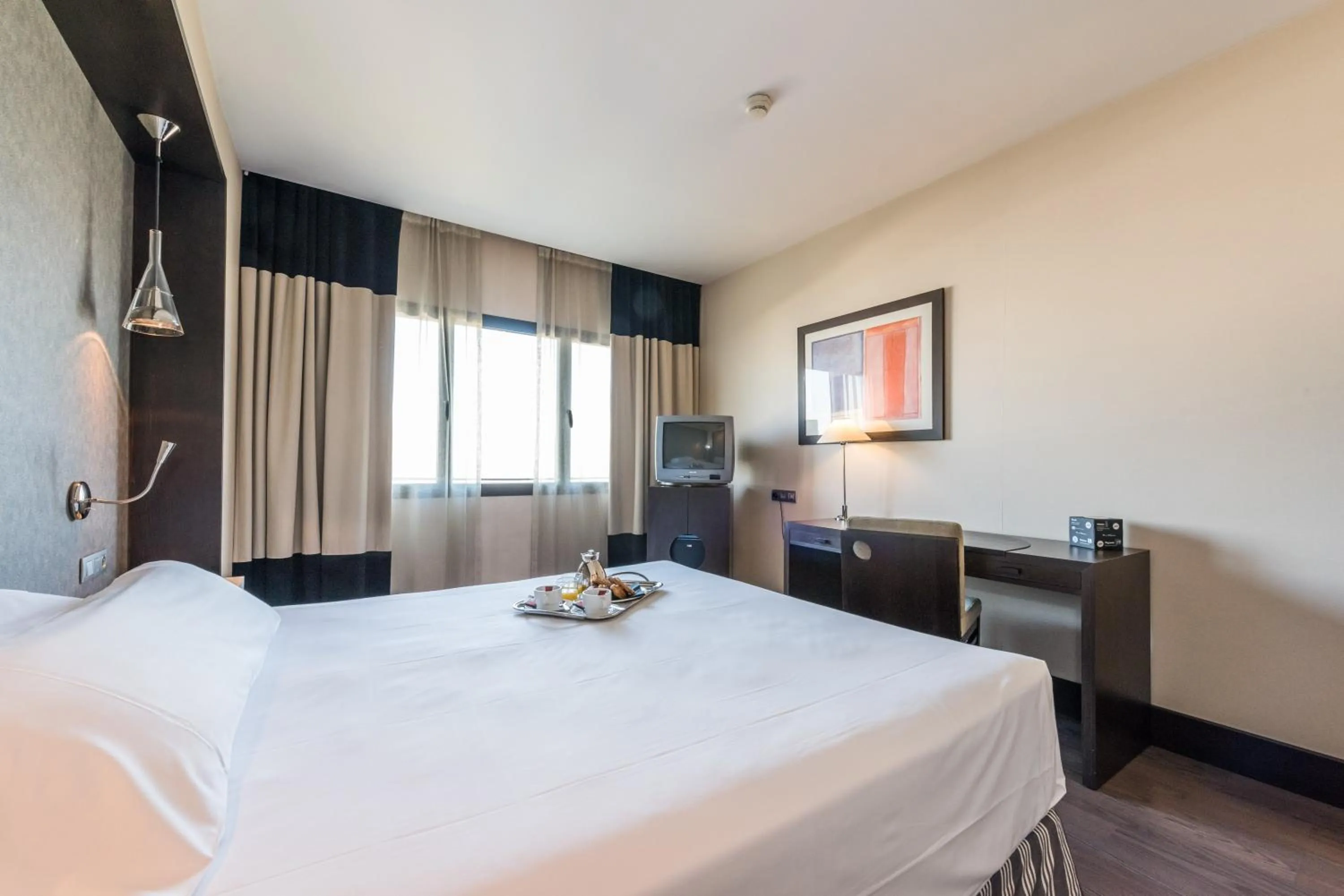 Photo of the whole room, Bed in Hotel Mercader