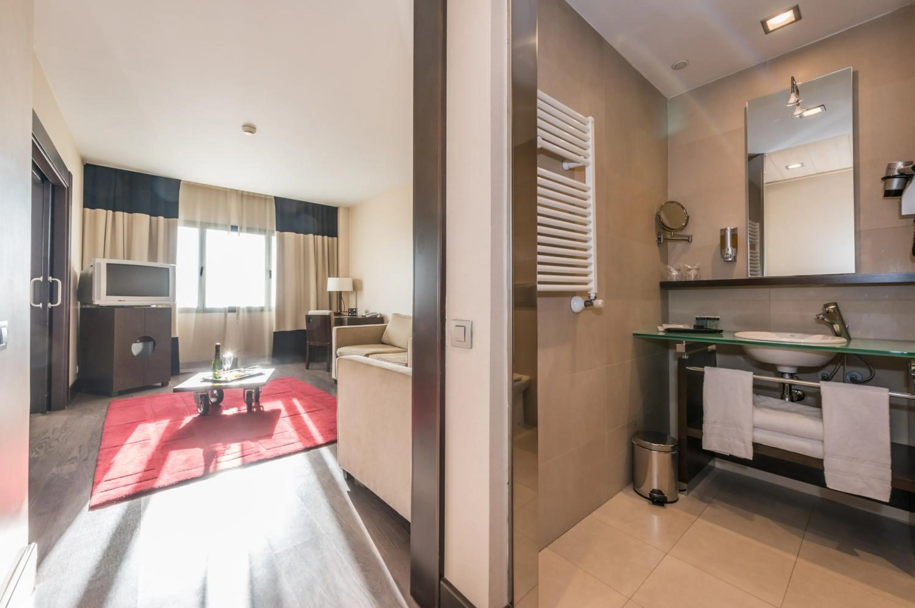 Decorative detail, Bed in Hotel Mercader