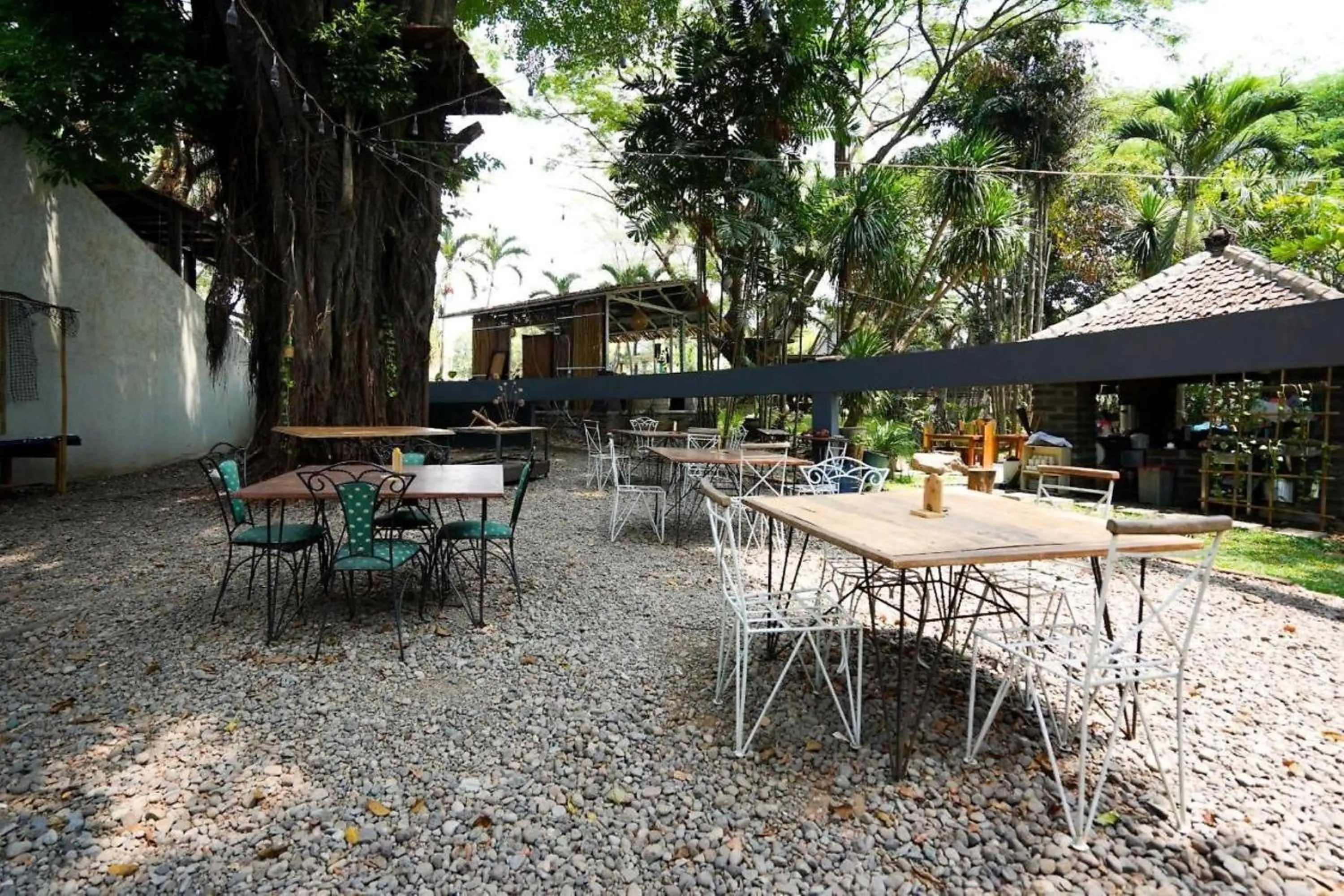 Restaurant/places to eat in Grand Mulia Sakinah Boutique Resort Pandaan