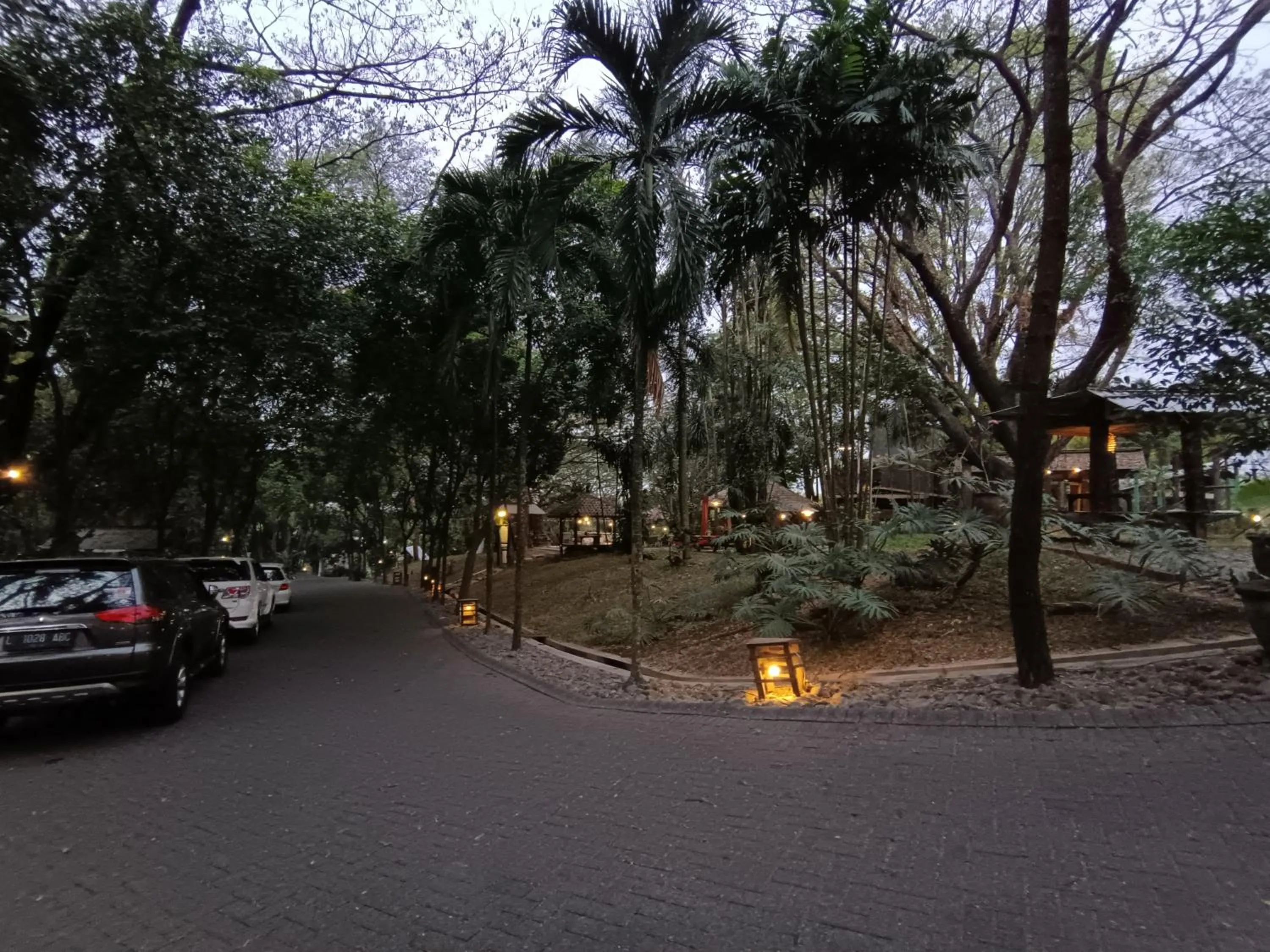Parking in Grand Mulia Sakinah Boutique Resort Pandaan