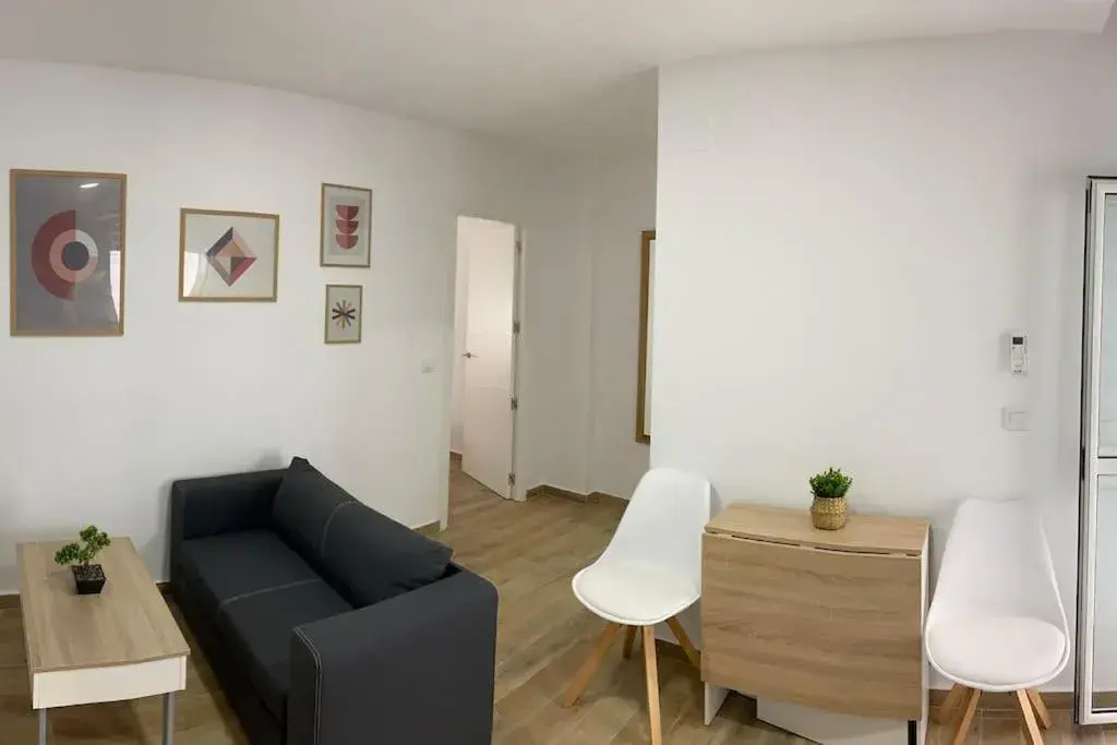 Precioso apartamento con patio/terraza Zona centro Precioso apartamento con patio/terraza Zona centro