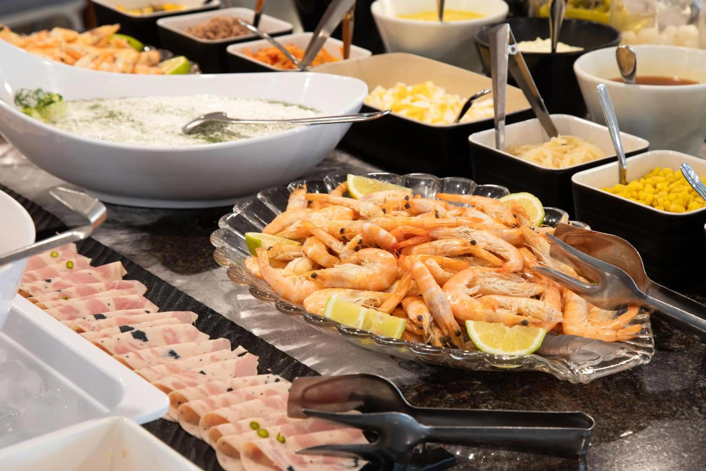 Restaurant/places to eat in Prestige Goya Park