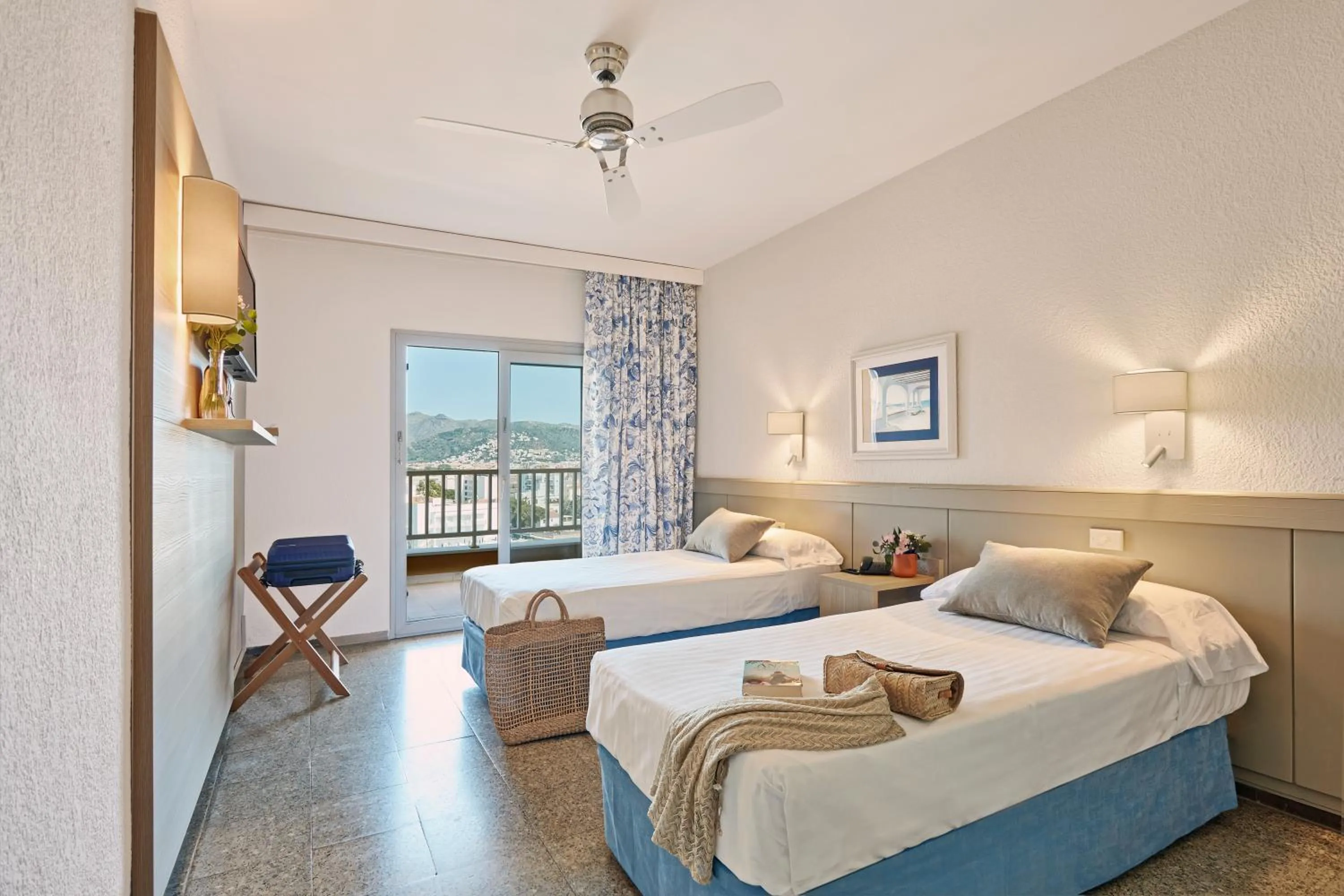 Bedroom, Bed in Prestige Goya Park