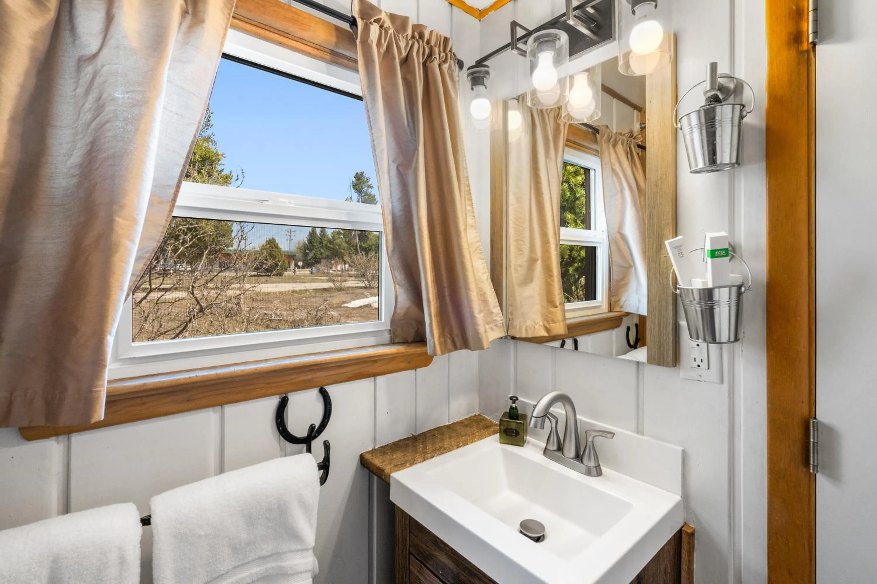 Bathroom in The Bucking Moose