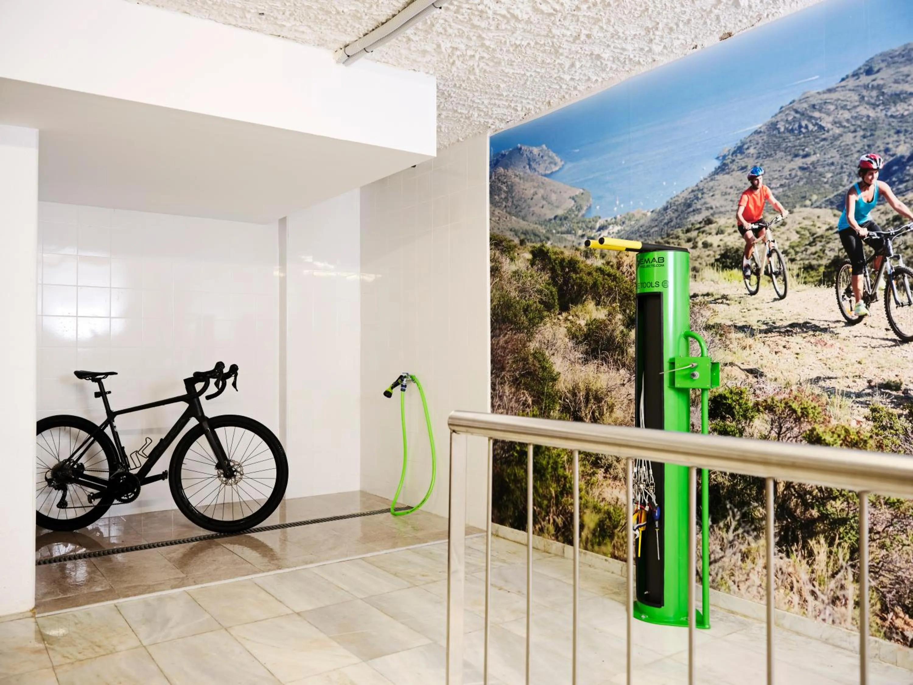 Cycling in Prestige Sant Marc