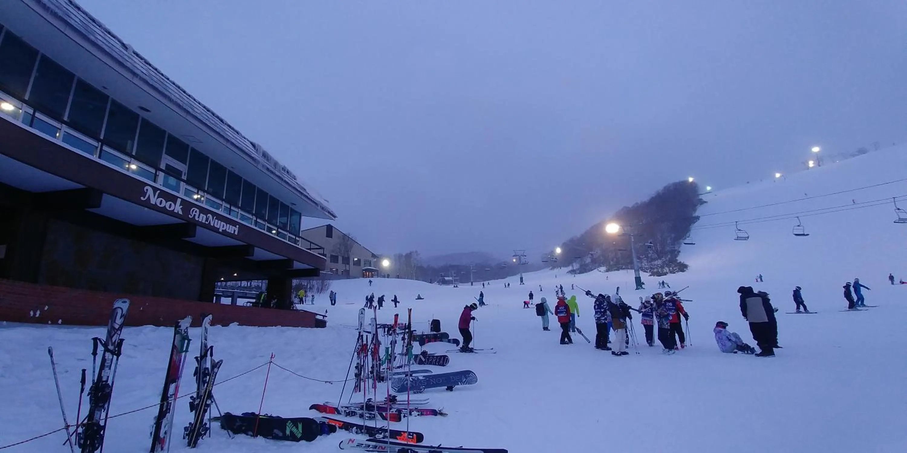 Winter in Q FOX GMG HOTEL