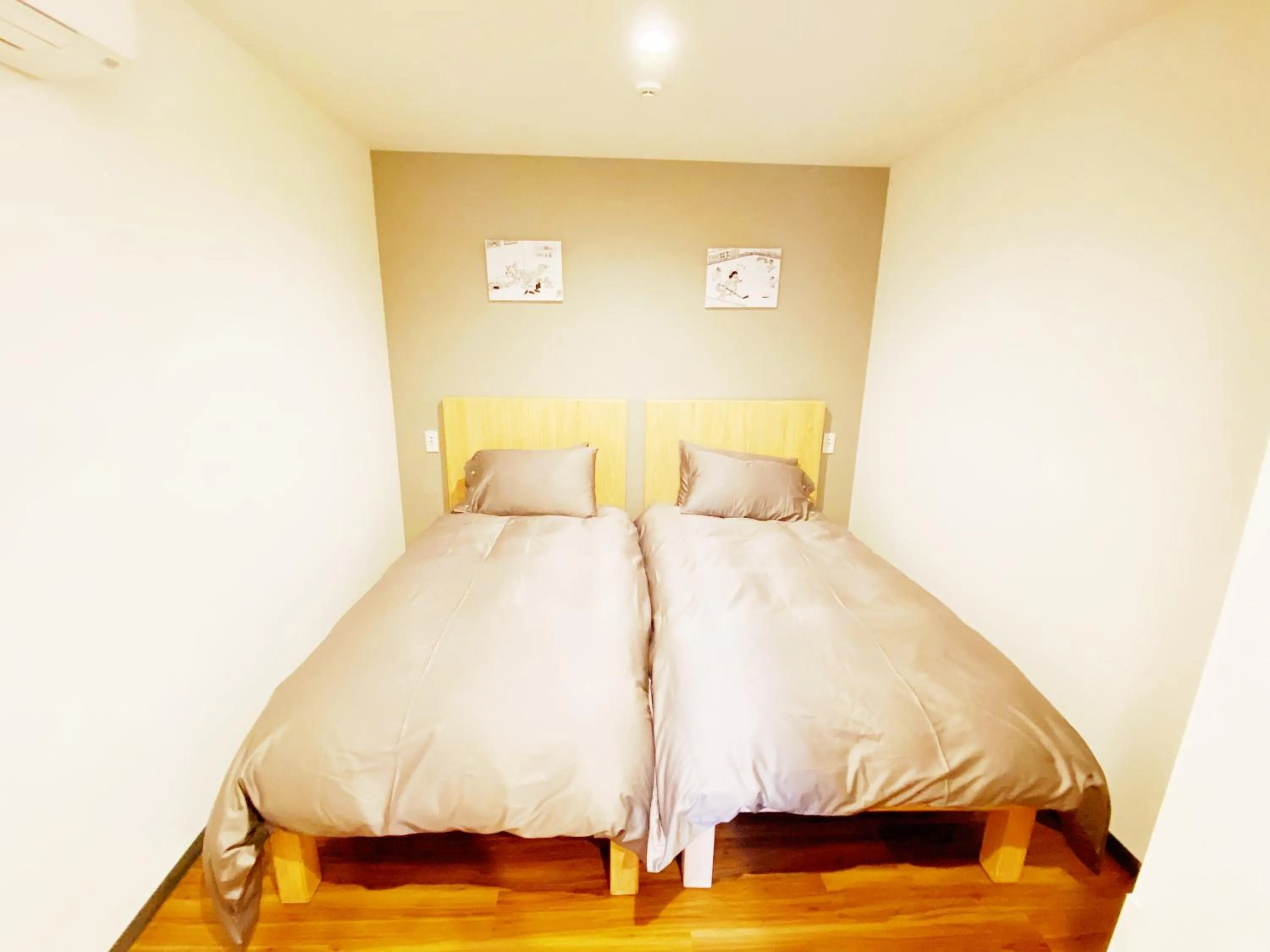 Bed in Q FOX GMG HOTEL