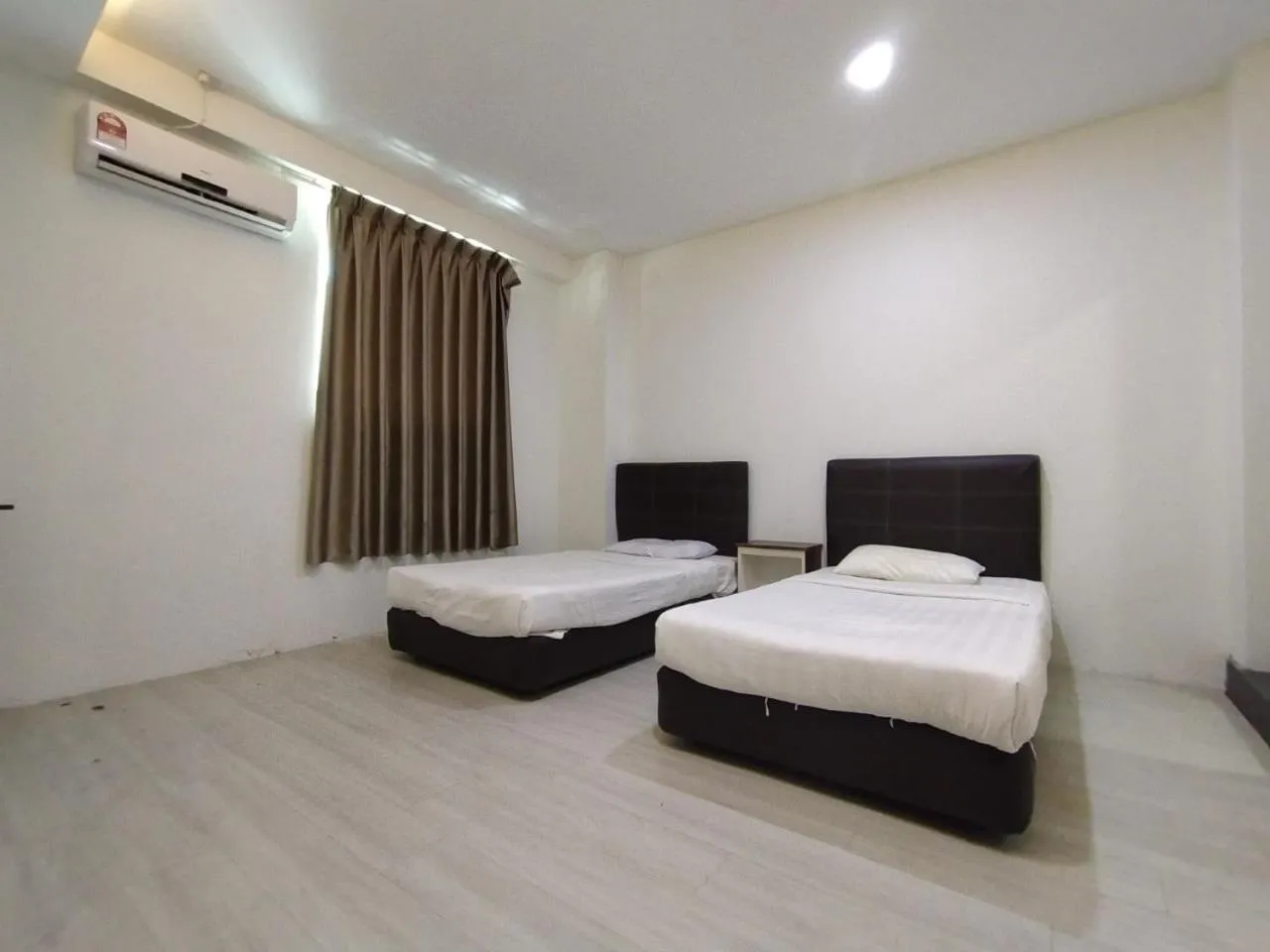 Bedroom in Super OYO 90668 Joy Inn