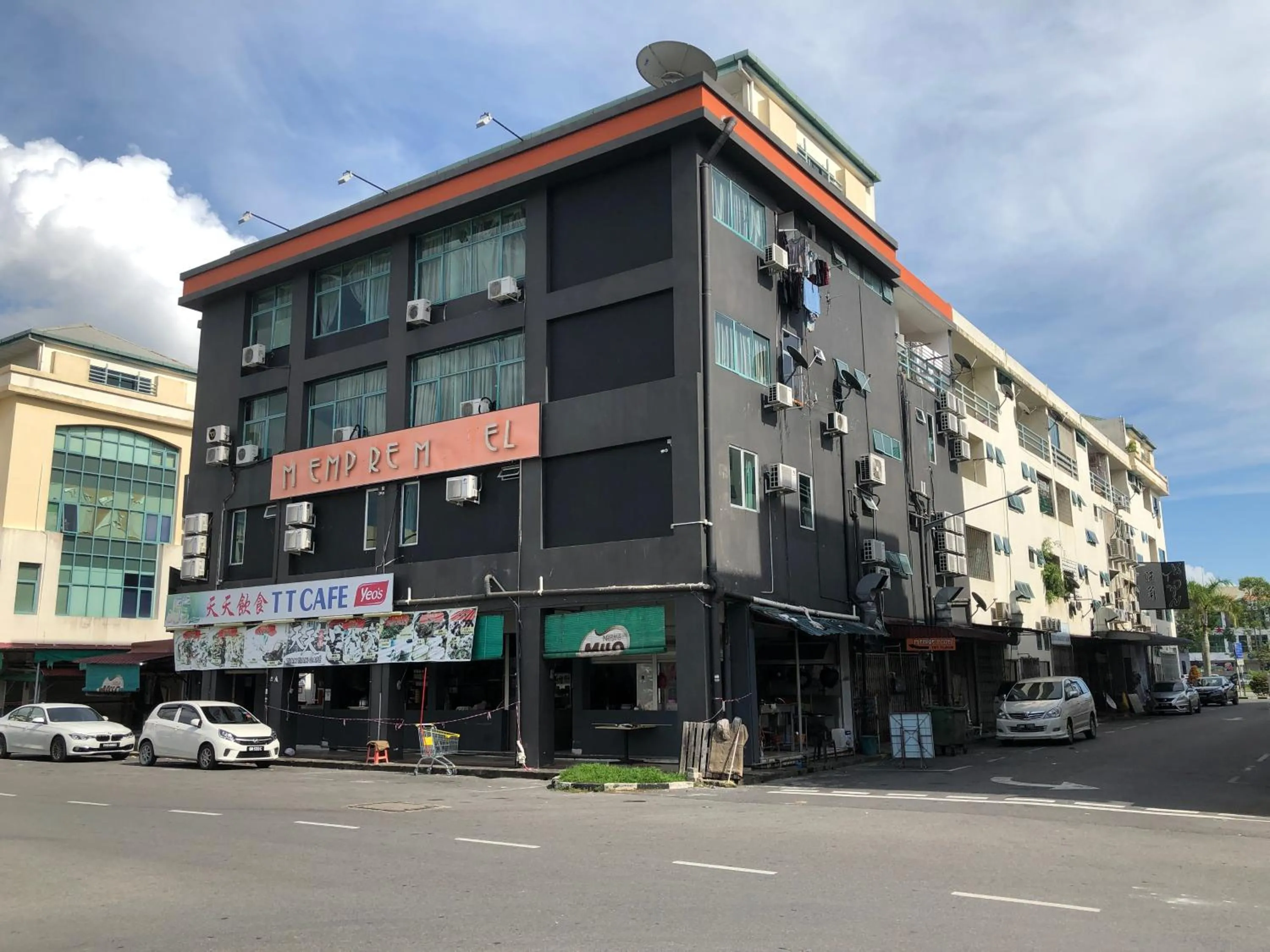 Facade/entrance in Super OYO 90668 Joy Inn