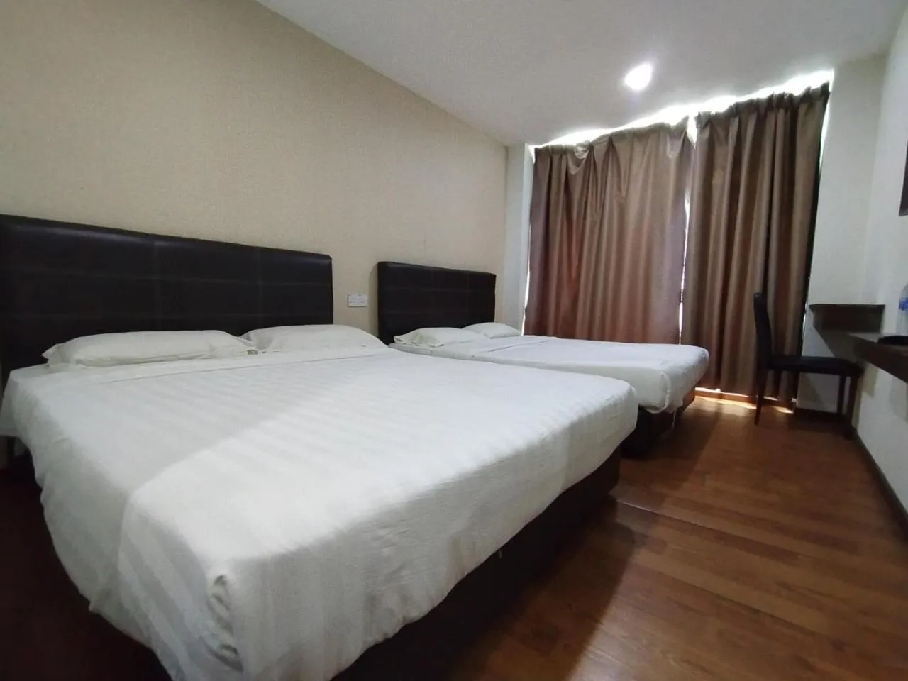 Bedroom in Super OYO 90668 Joy Inn