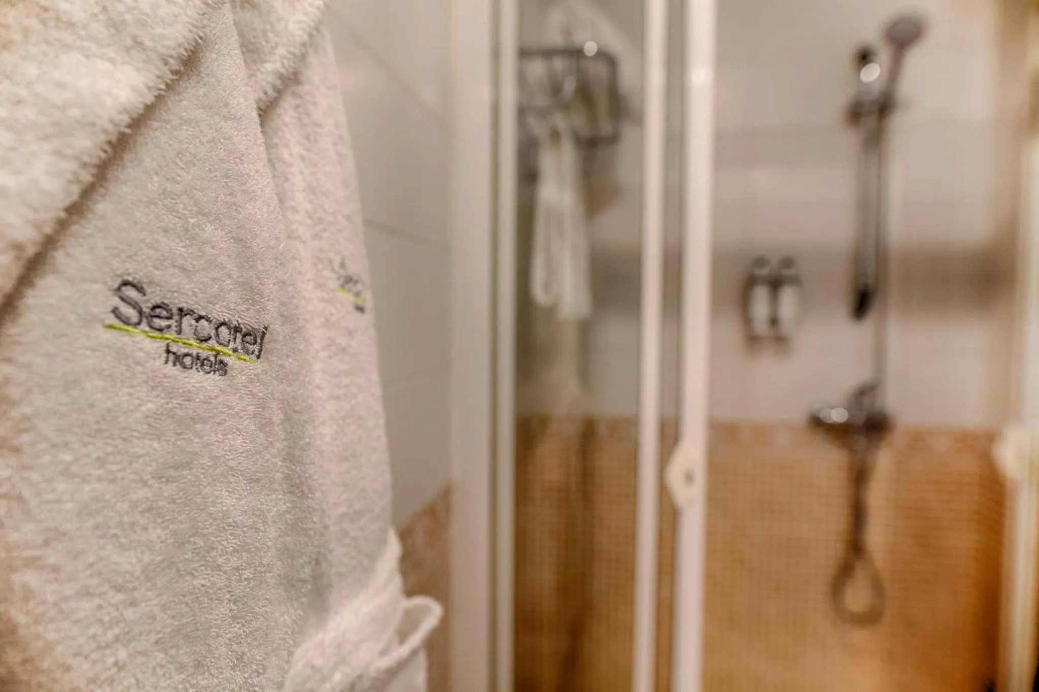 Photo of the whole room in Sercotel Tribuna Málaga