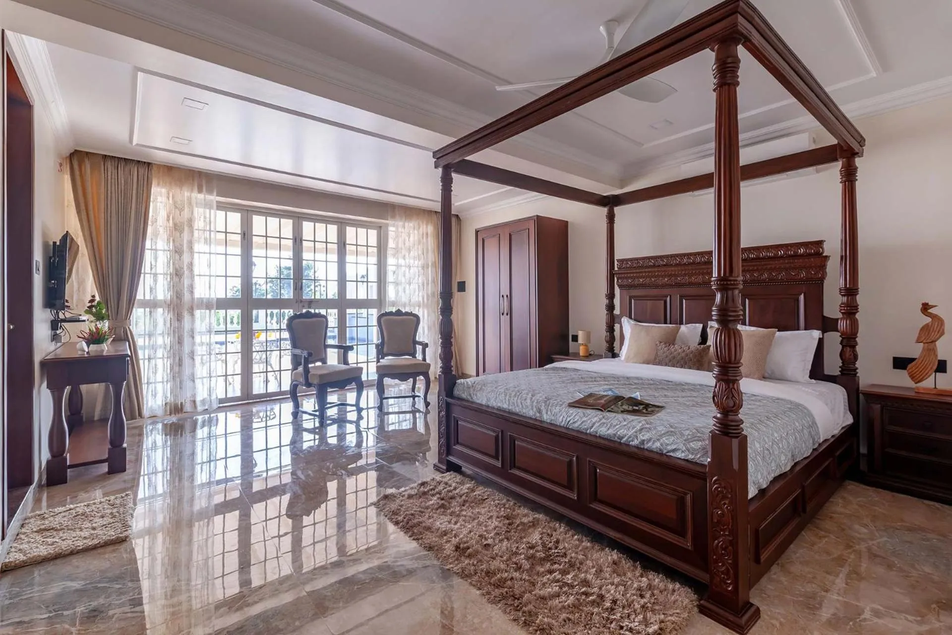 Bedroom, Bed in StayVista's Lake La Vie - Tranquil Lake-View Villa Amidst Farmland with Pool and Poolside Gazebo - Proximity to Sula