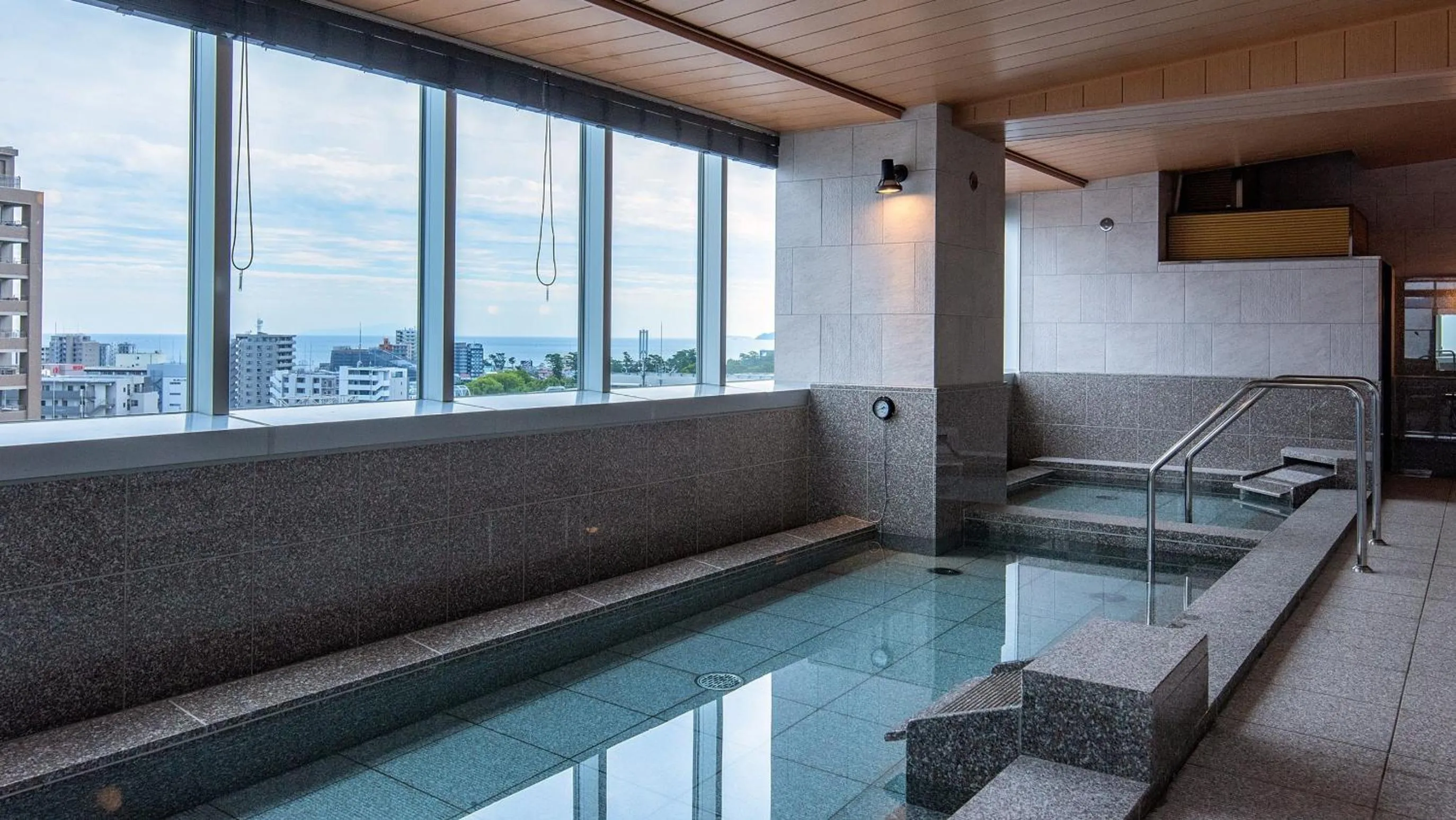 Public Bath in Tenseien Odawara Station Annex