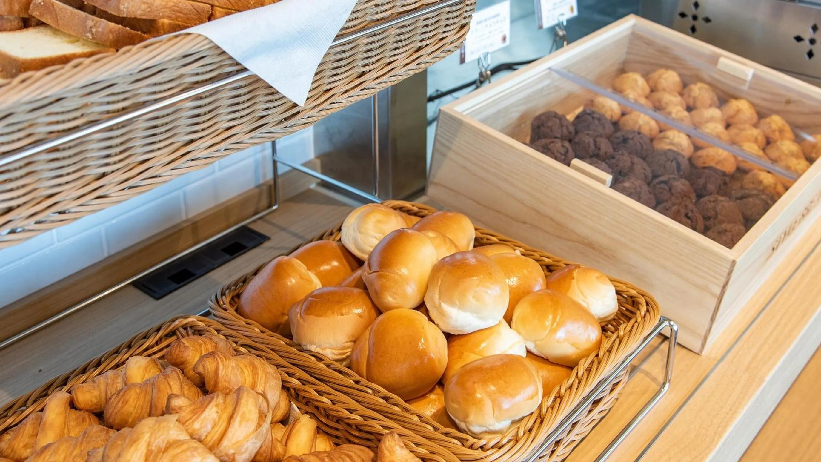 Buffet breakfast in Tenseien Odawara Station Annex
