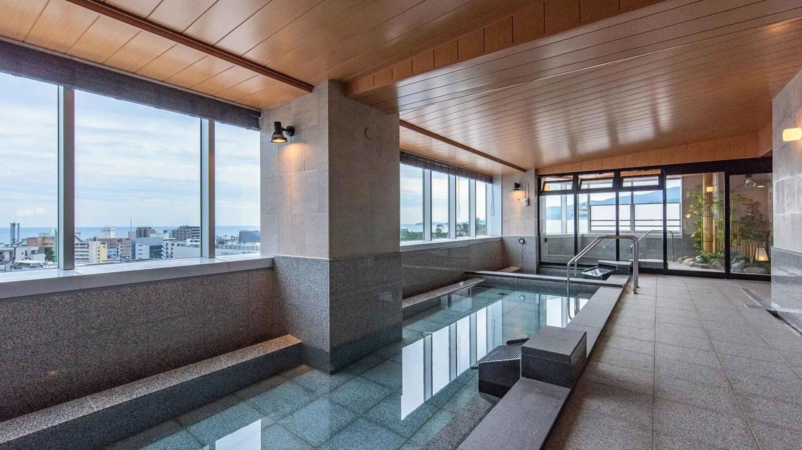 Public Bath in Tenseien Odawara Station Annex