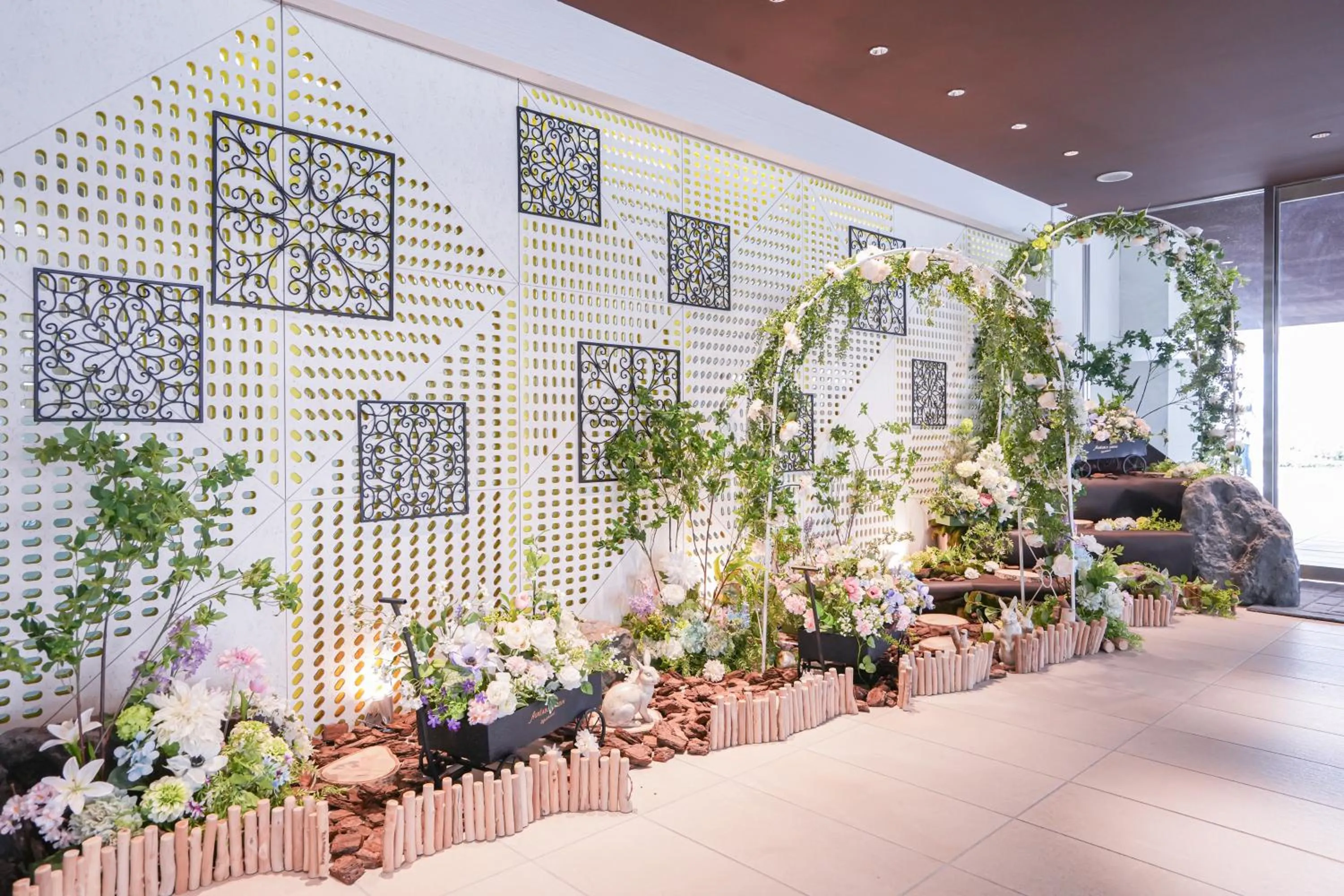 Decorative detail in L stay & grow Harumi