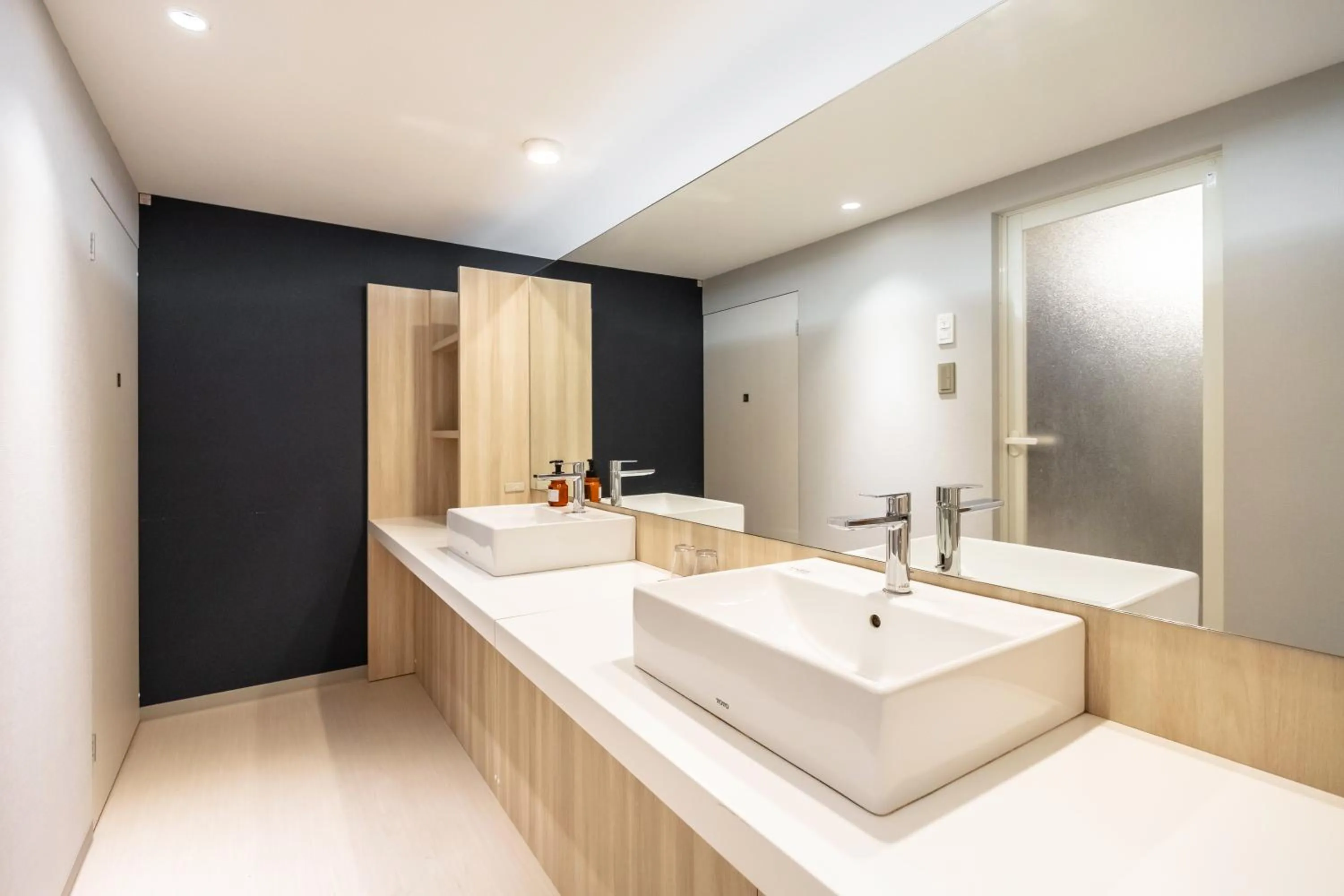 Photo of the whole room in L stay & grow Harumi