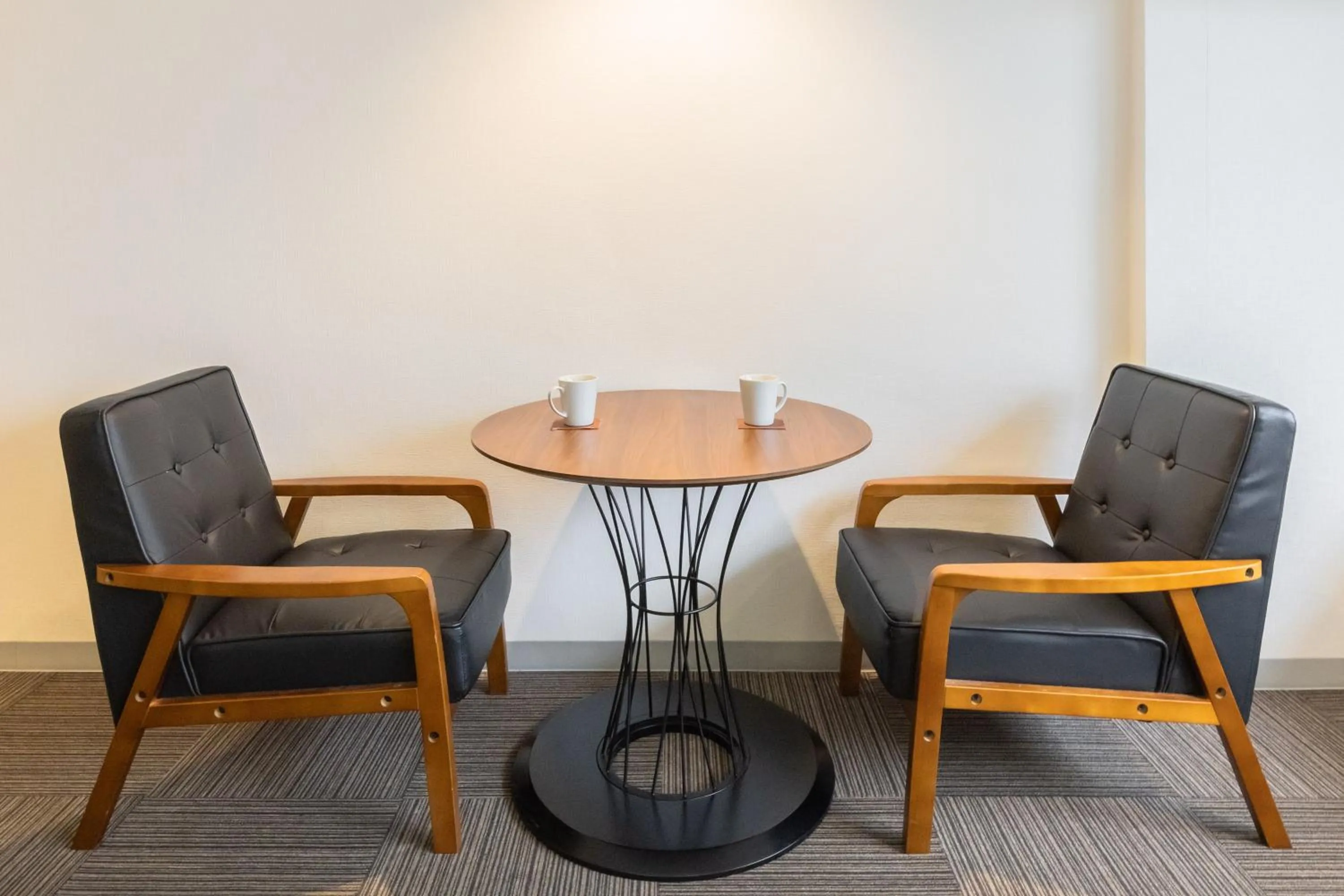 Photo of the whole room in L stay & grow Harumi